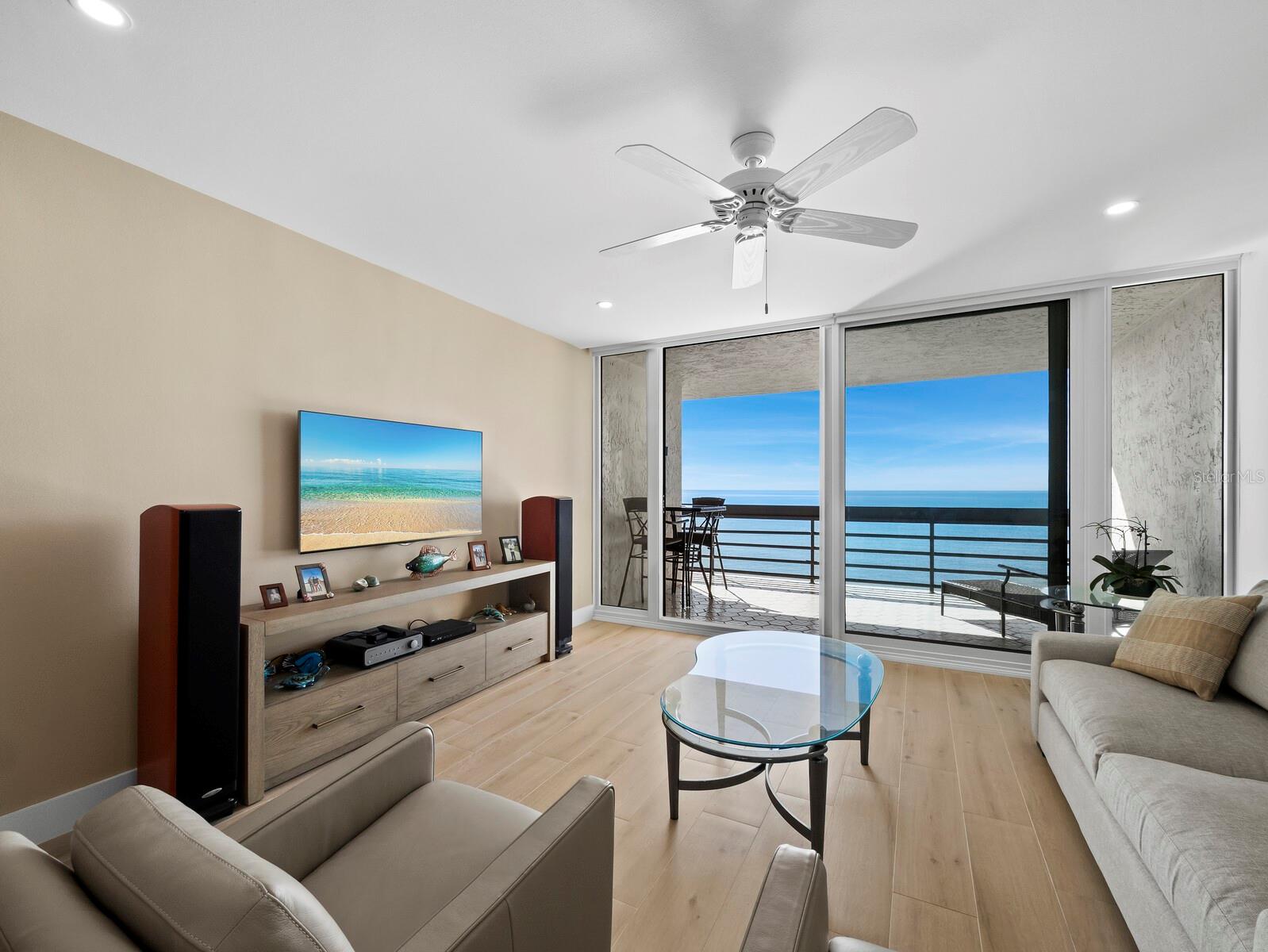 BEACHPLACE I - Residential