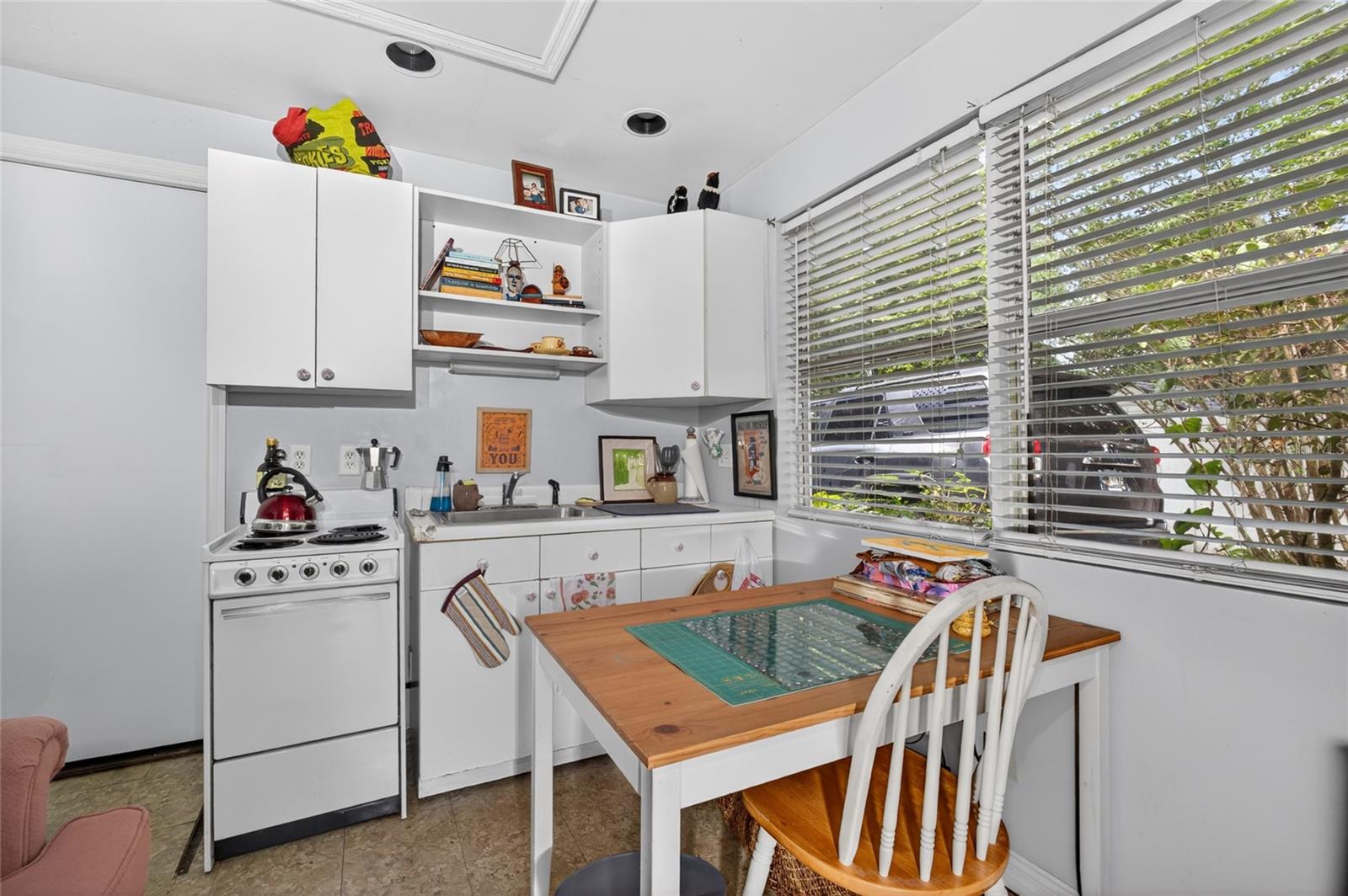 THOMAS ADD - Residential