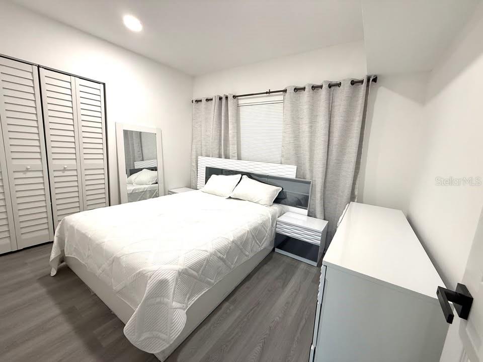 SHORE ACRES OVERLOOK SEC - Residential Lease