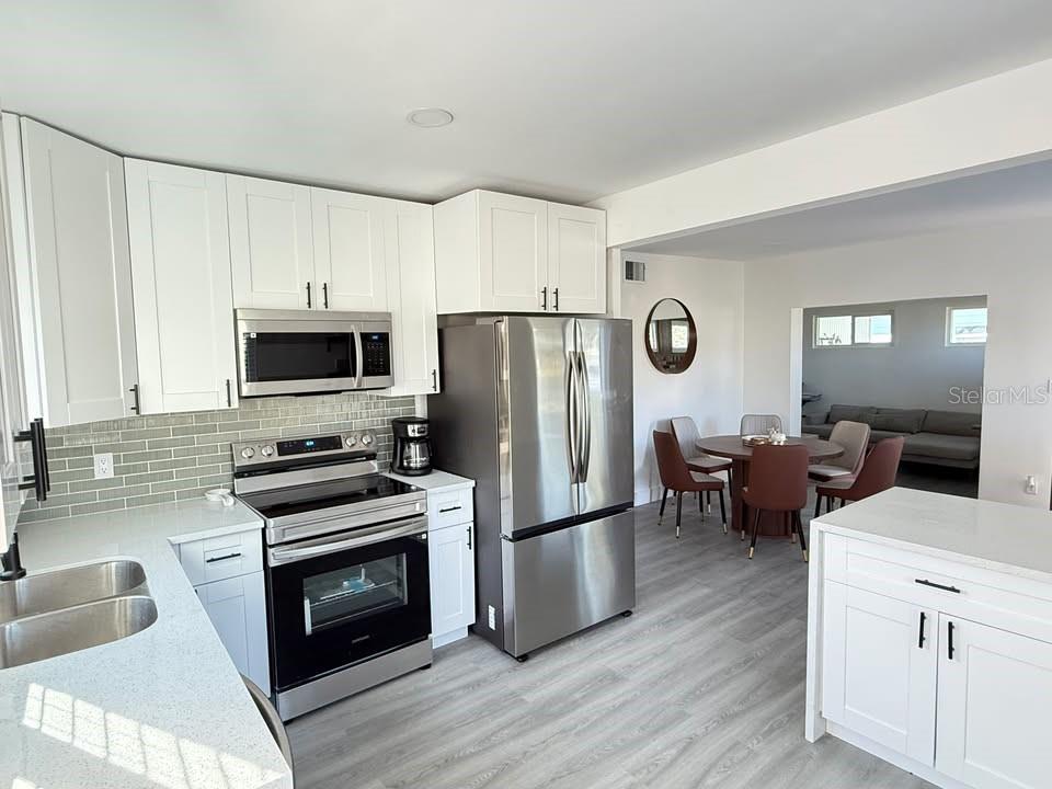 SHORE ACRES OVERLOOK SEC - Residential Lease