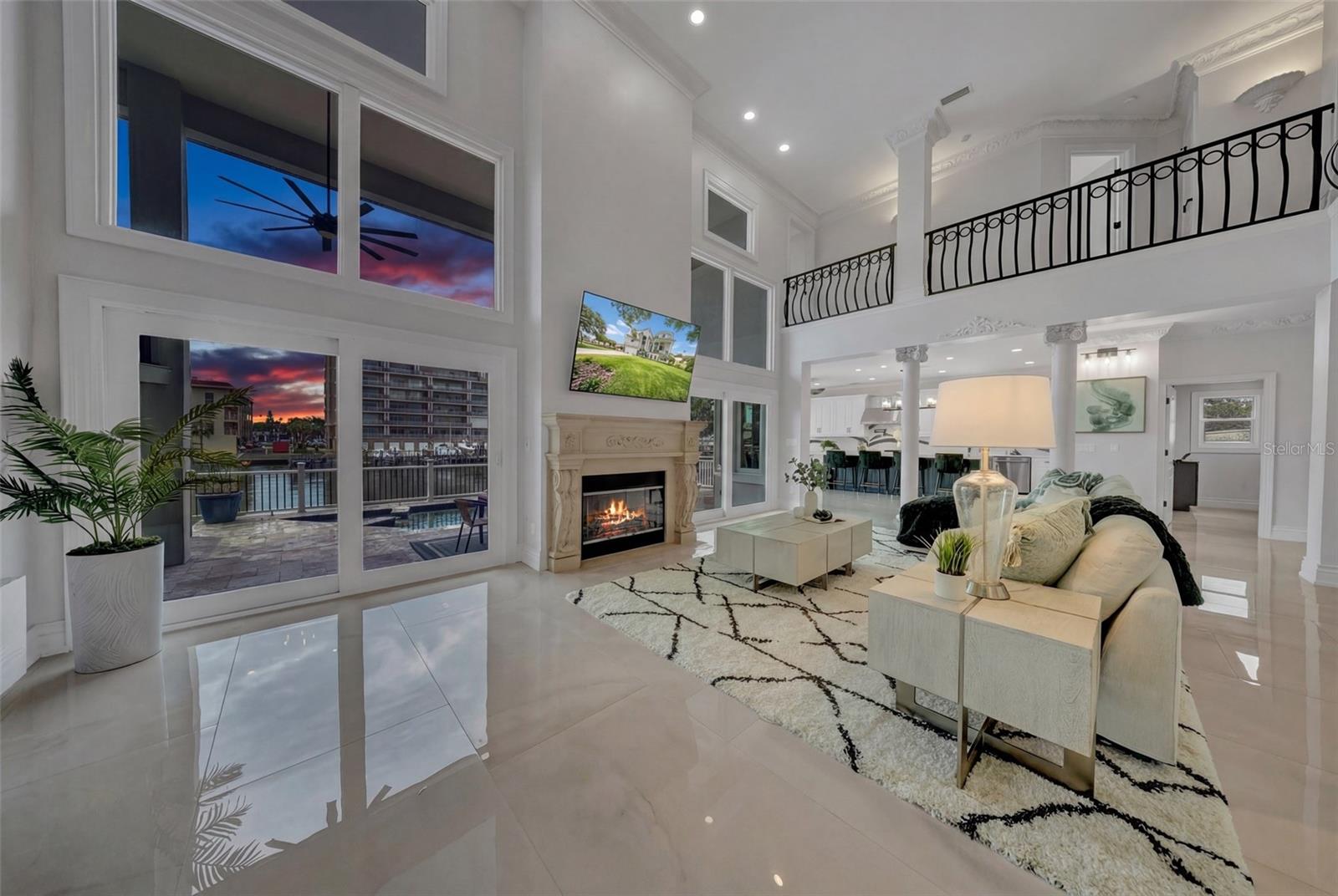124 LEEWARD ISLAND