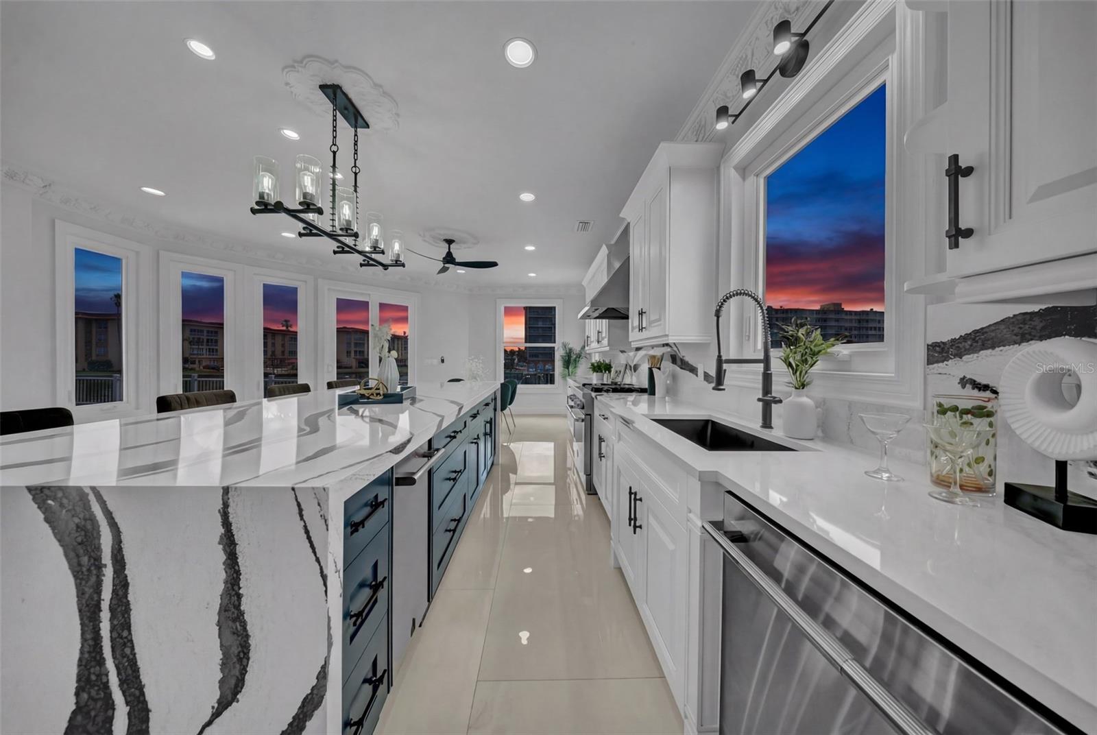 124 LEEWARD ISLAND