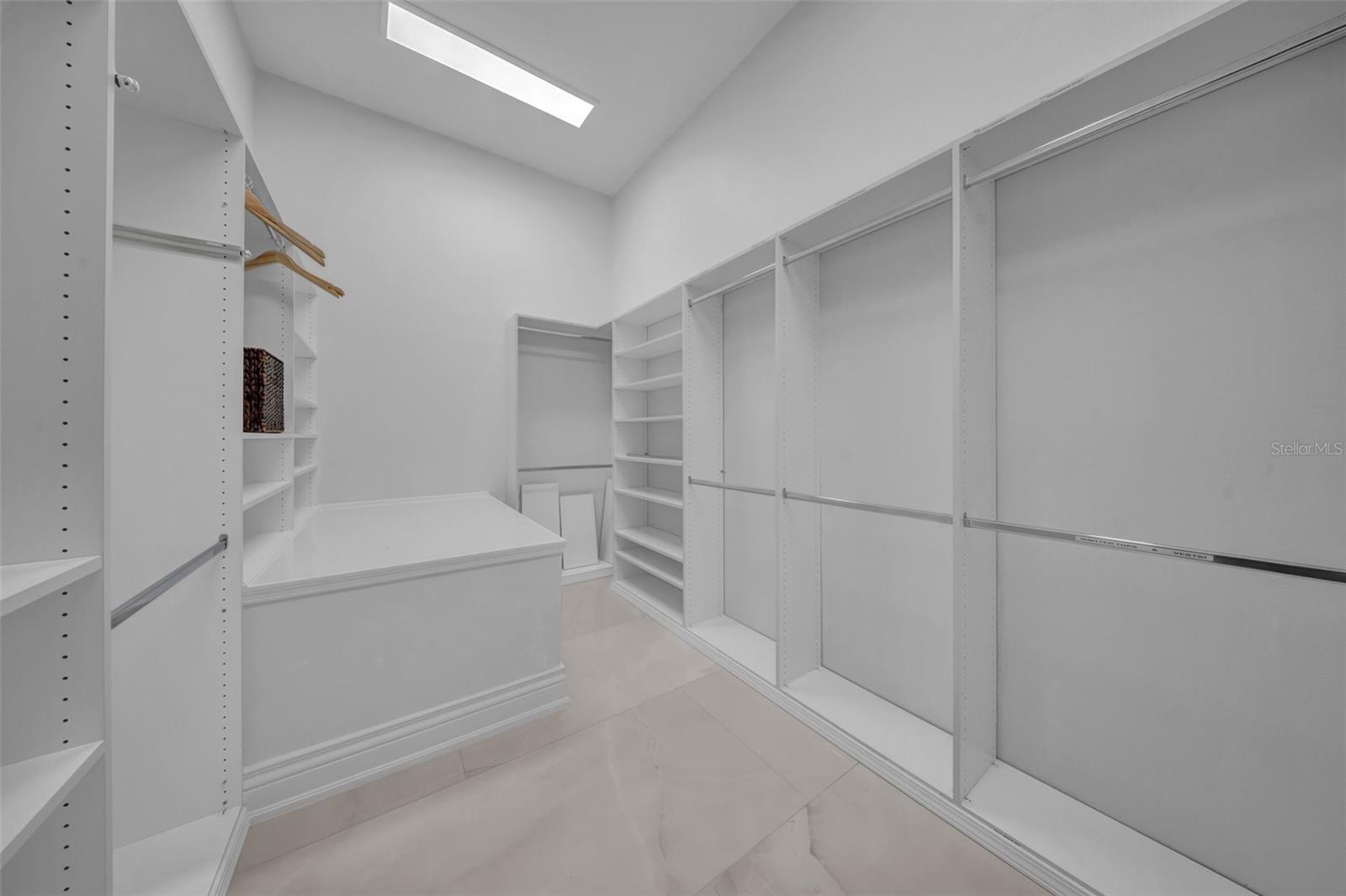 ISLAND ESTATES OF CLEARWATER - Residential