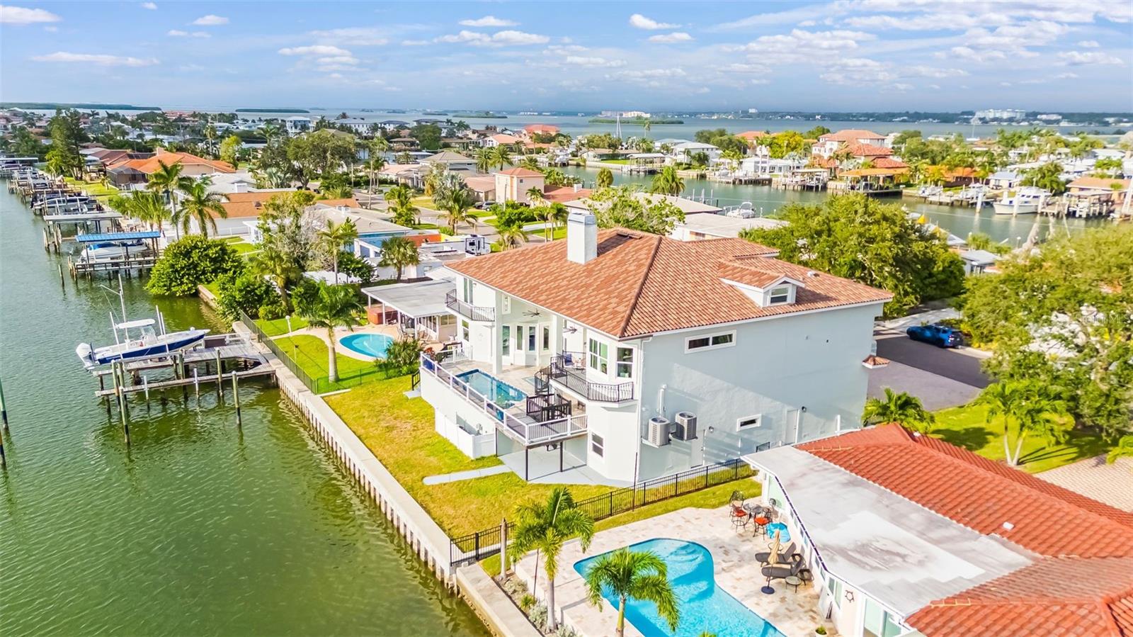 ISLAND ESTATES OF CLEARWATER - Residential