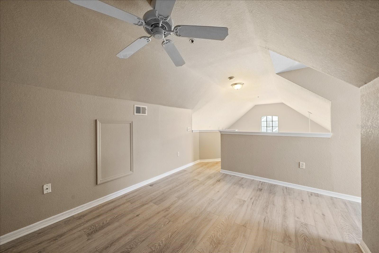 ADMIRALS WALK - Residential