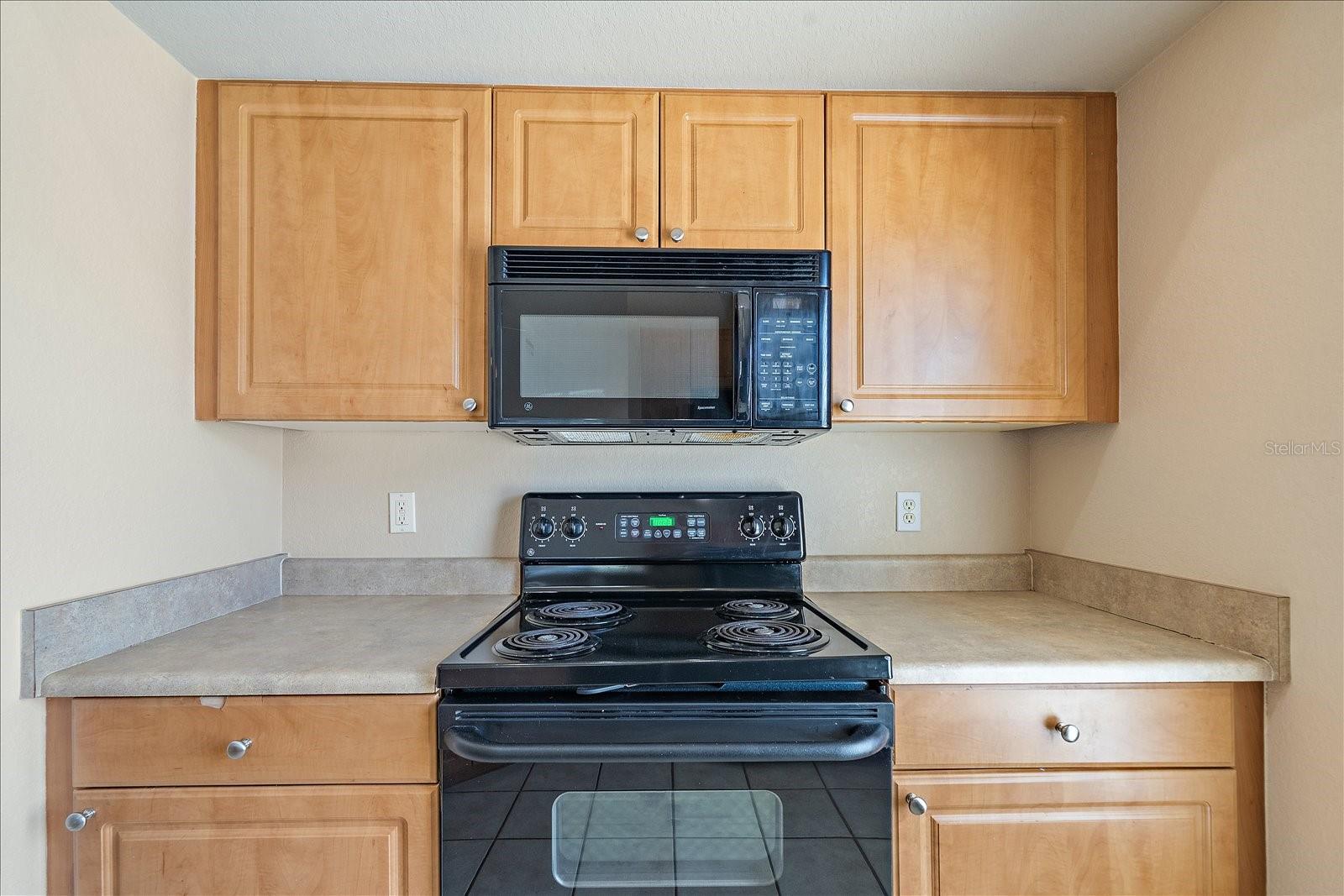 ADMIRALS WALK - Residential