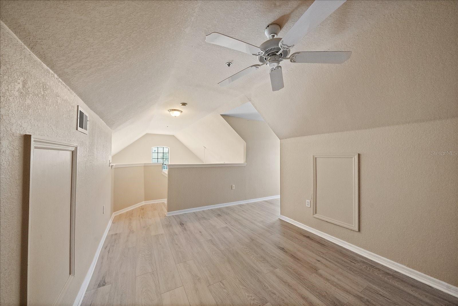 ADMIRALS WALK - Residential