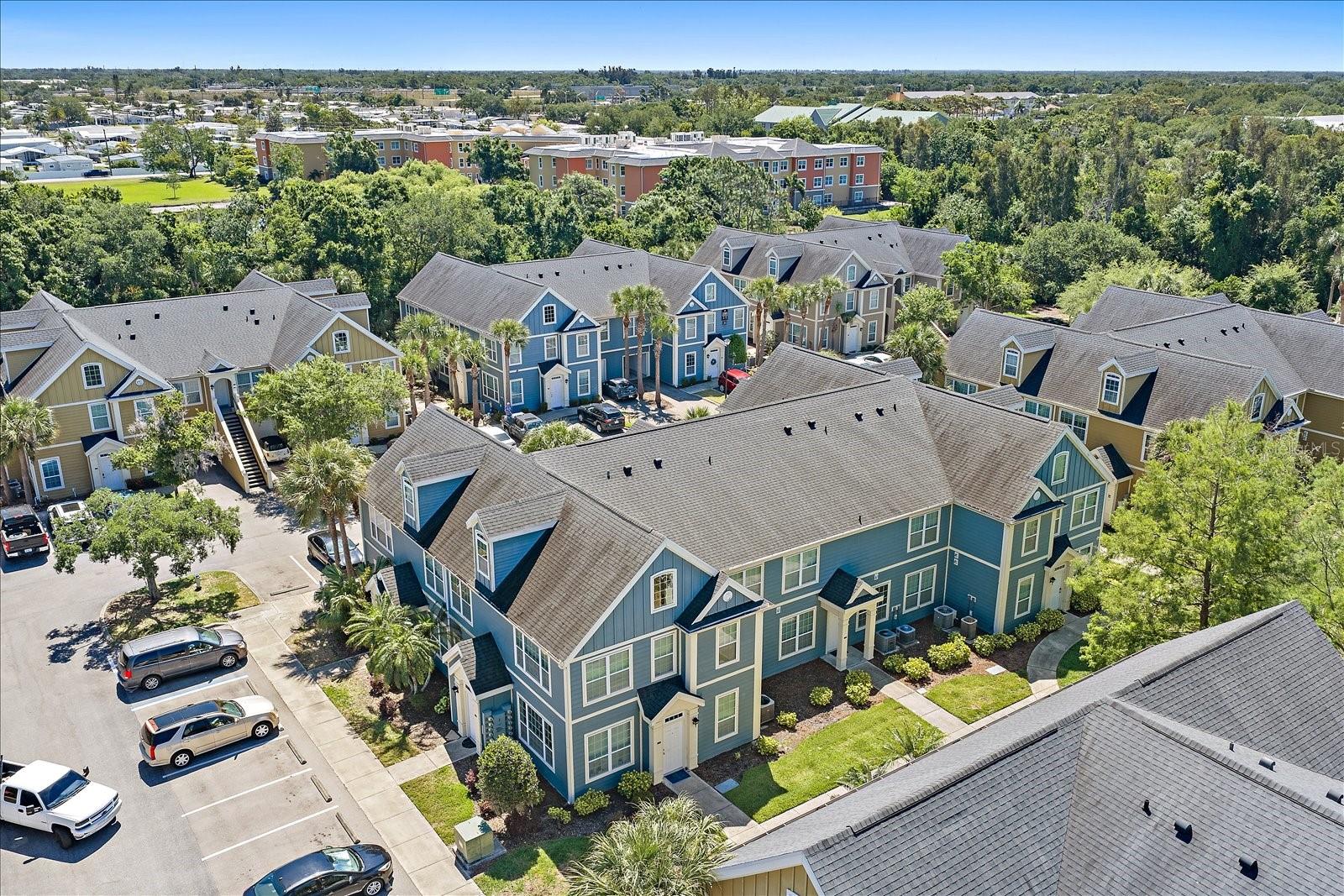 ADMIRALS WALK - Residential