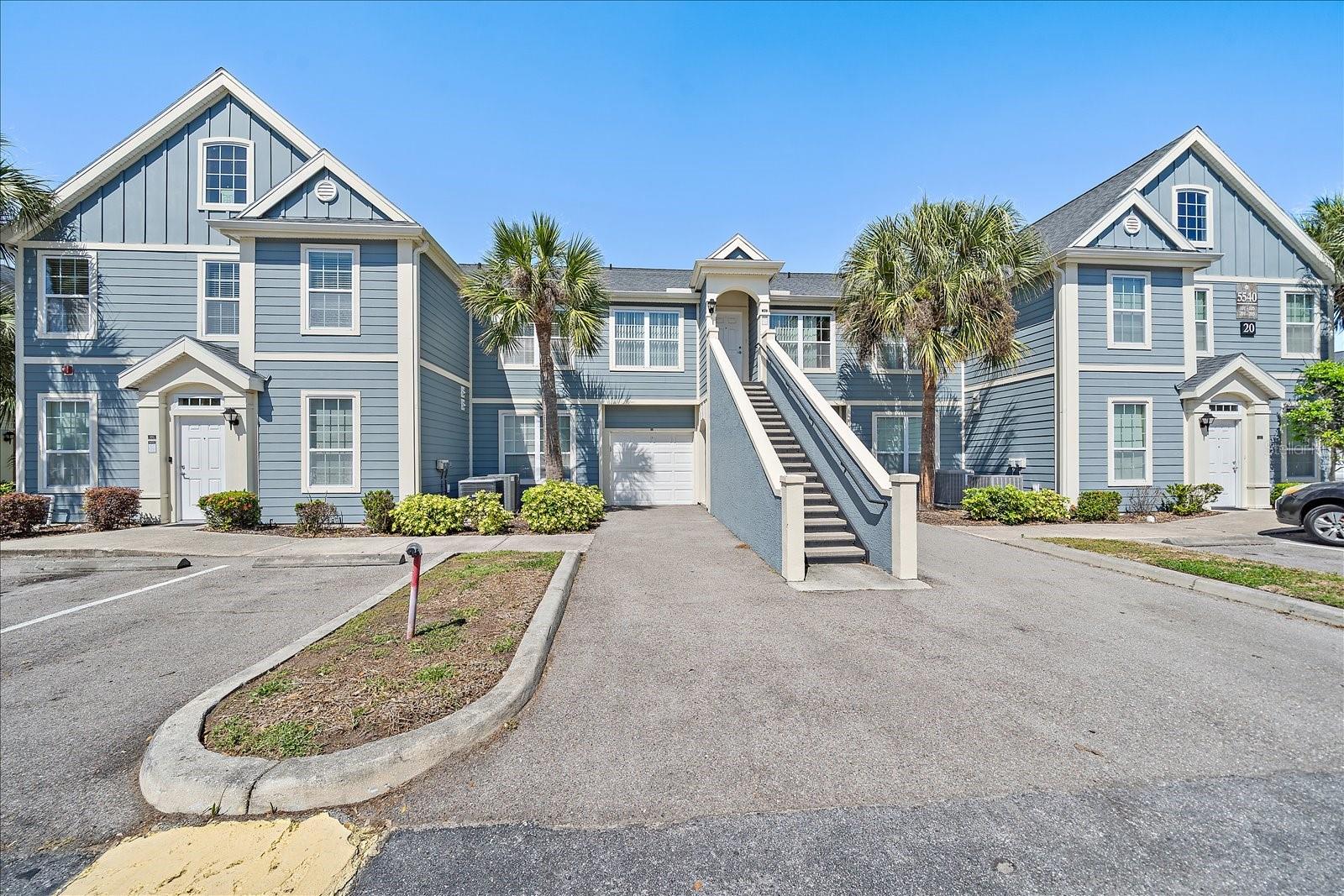 ADMIRALS WALK - Residential