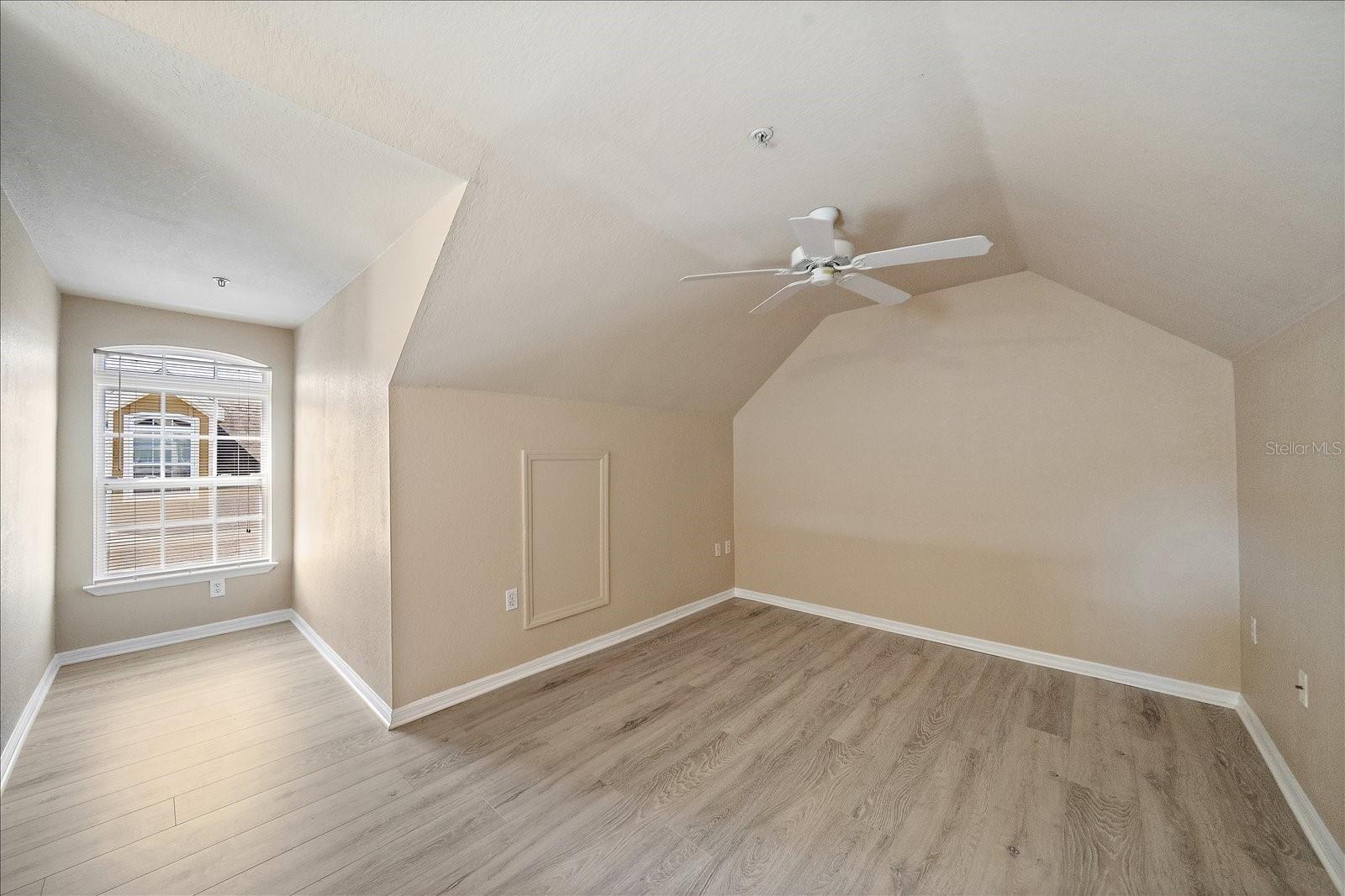 ADMIRALS WALK - Residential