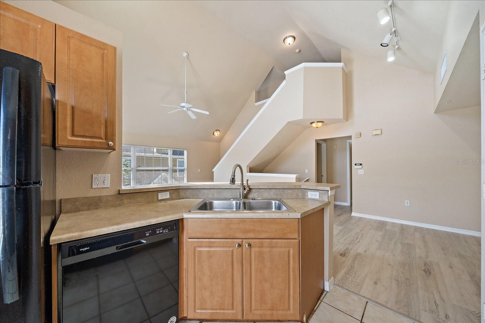 ADMIRALS WALK - Residential