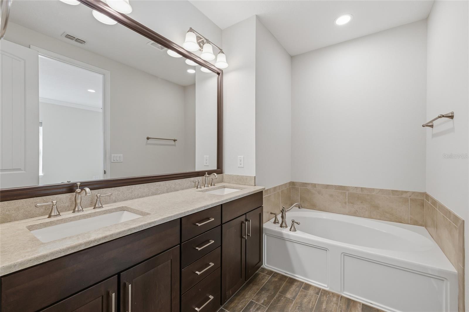 FREMONT WEST TWNHMS - Residential Lease