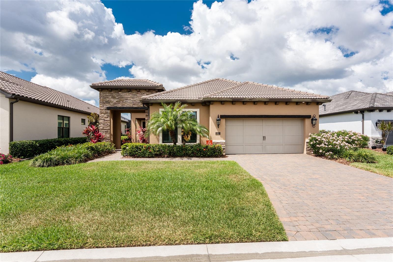 257 CORELLI DRIVE