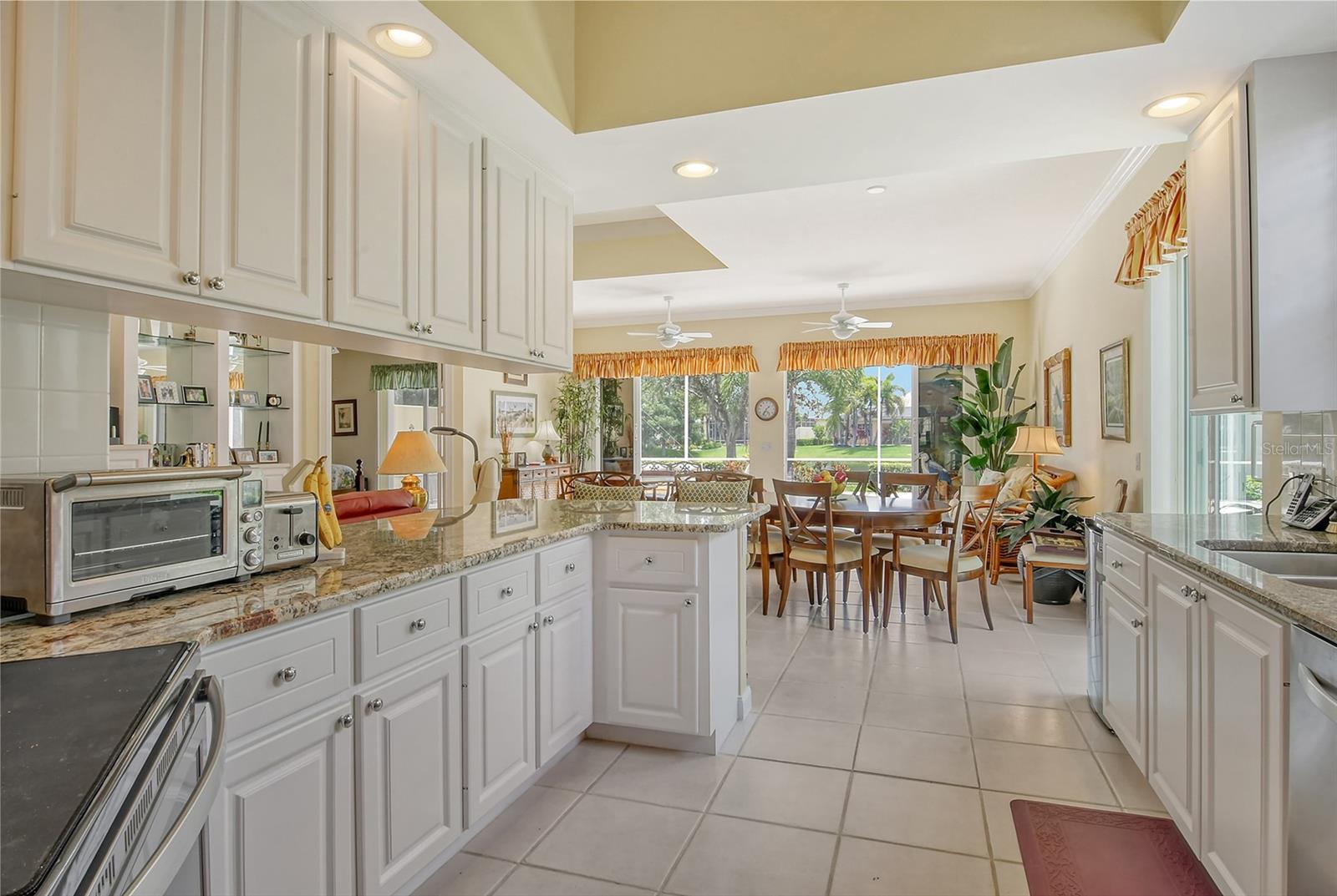 VILLAGEWALK - Residential