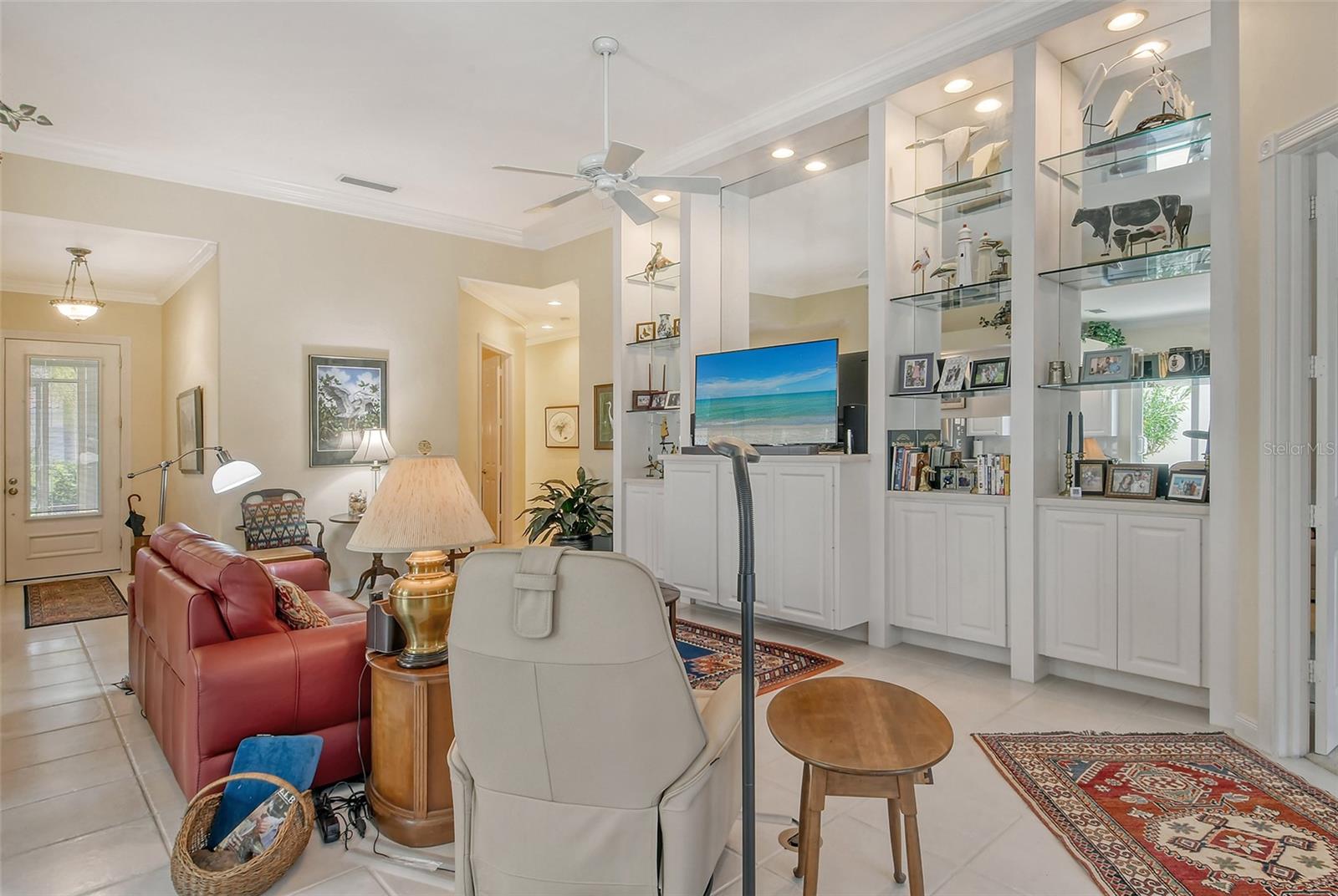 VILLAGEWALK - Residential