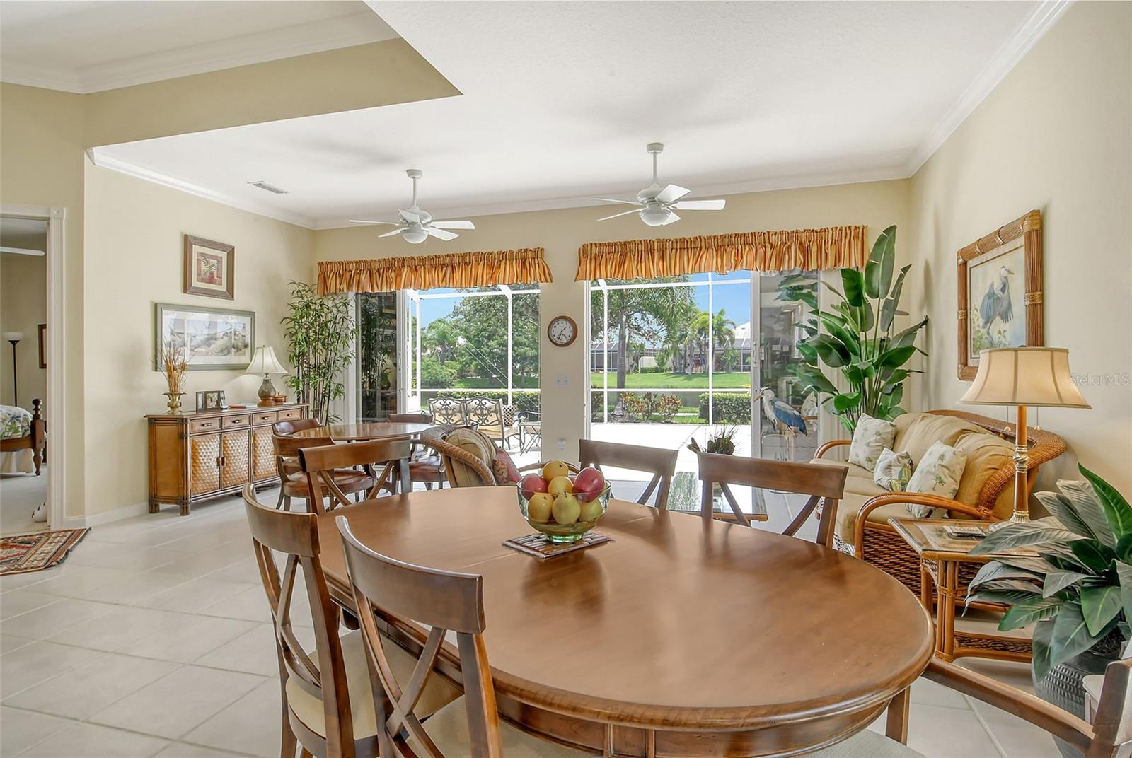 VILLAGEWALK - Residential