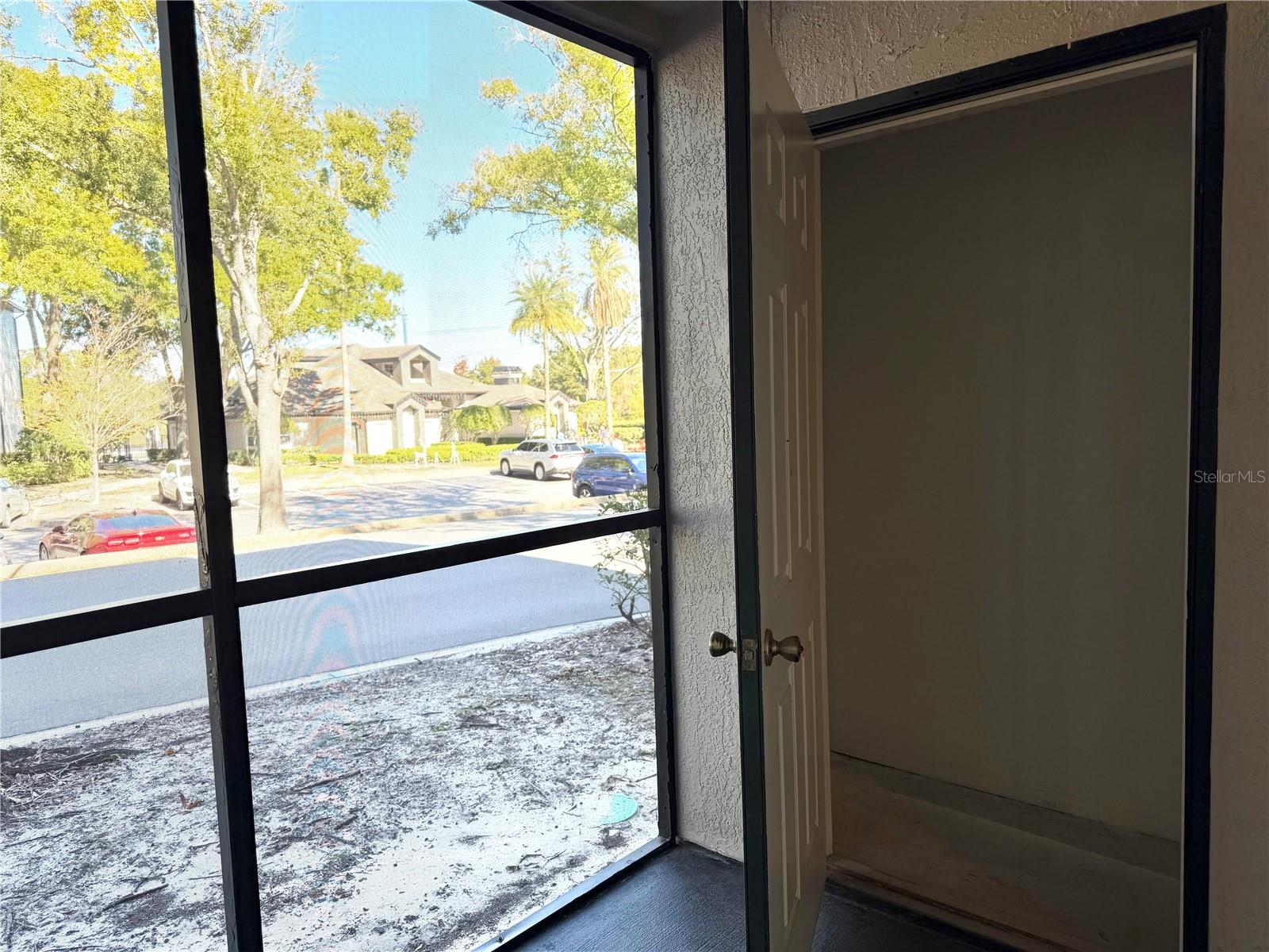 SANDLAKE PRIVATE RESIDENCES - Residential