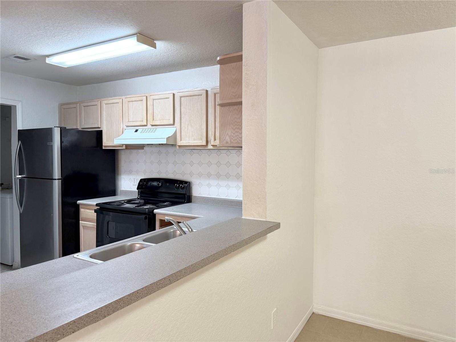 SANDLAKE PRIVATE RESIDENCES - Residential