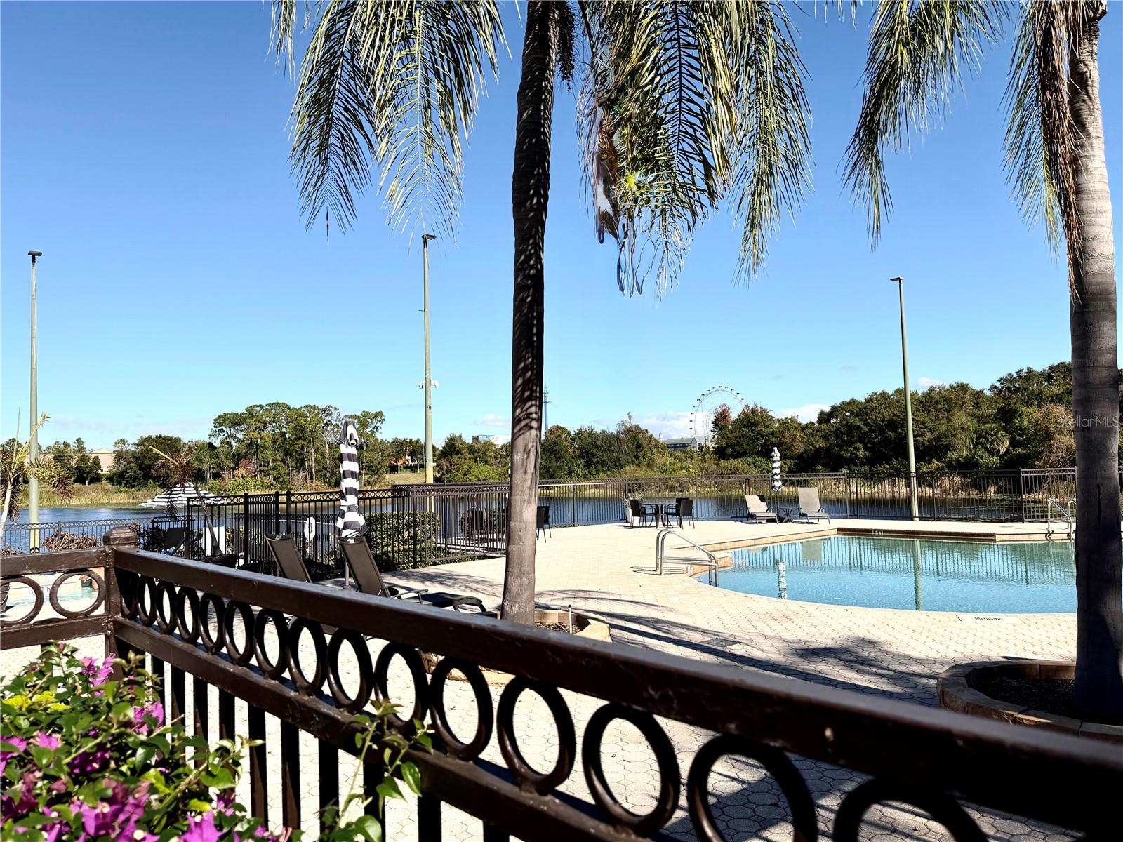 SANDLAKE PRIVATE RESIDENCES - Residential