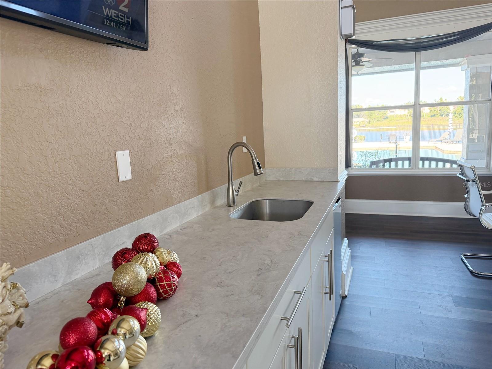 SANDLAKE PRIVATE RESIDENCES - Residential