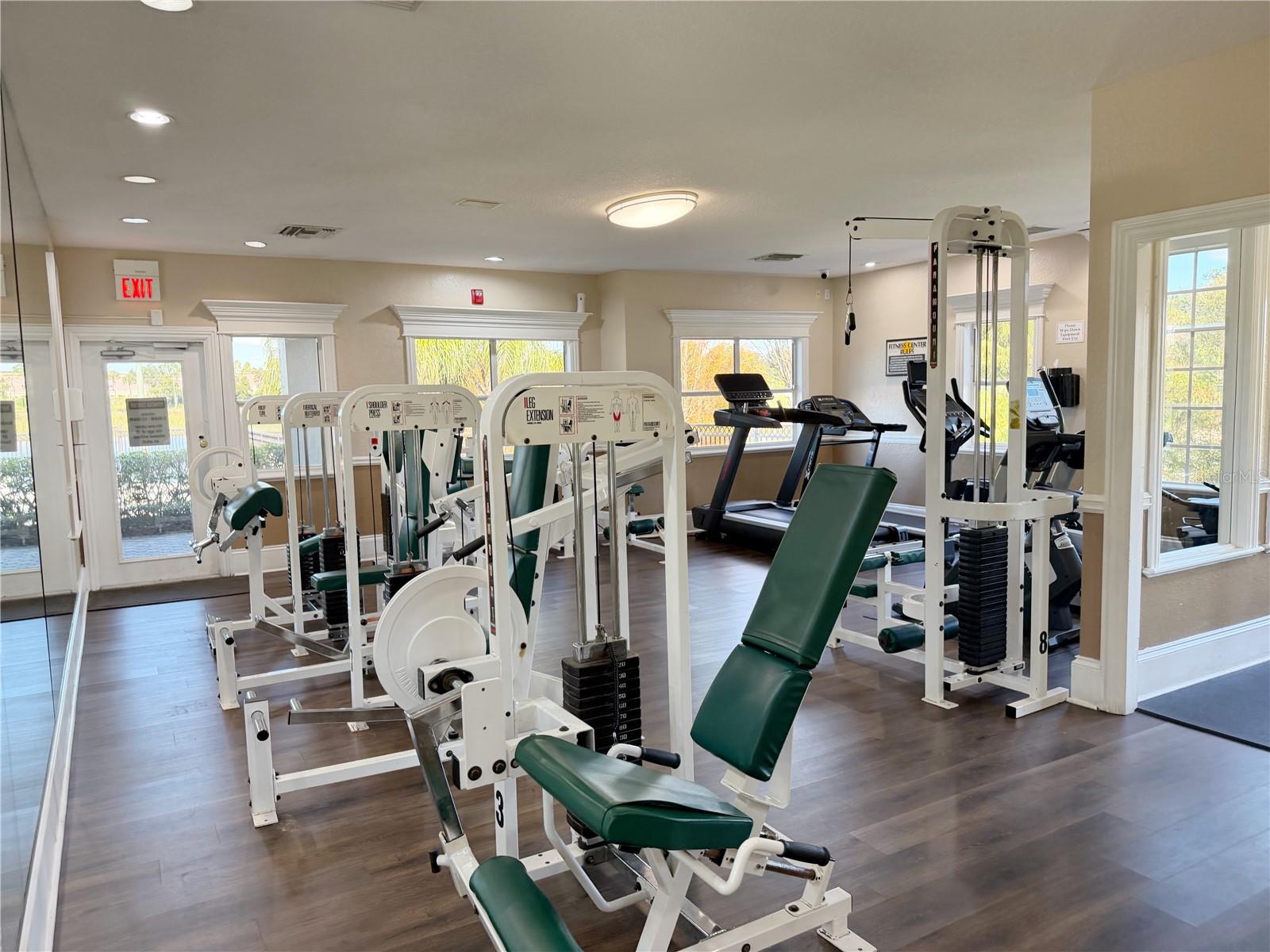 SANDLAKE PRIVATE RESIDENCES - Residential