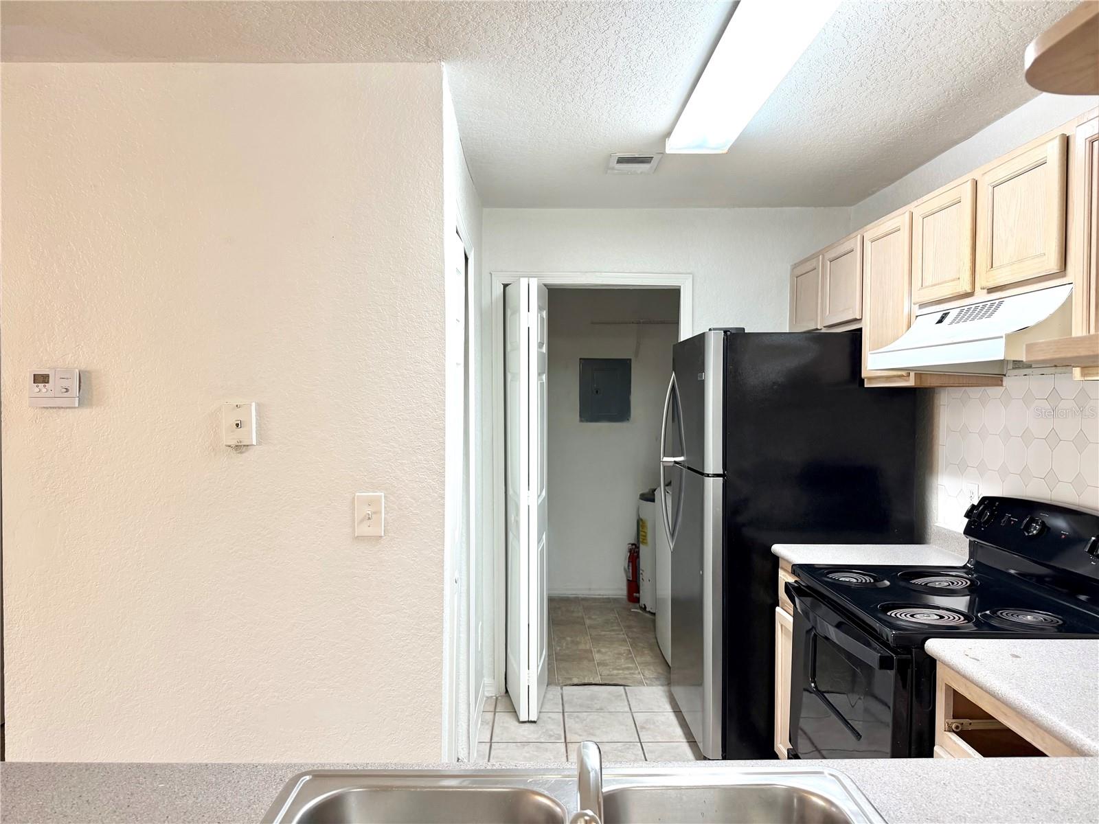 SANDLAKE PRIVATE RESIDENCES - Residential