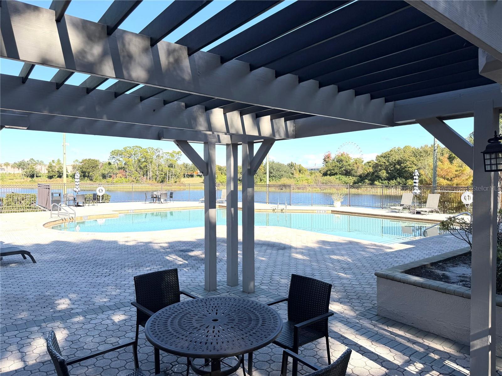 SANDLAKE PRIVATE RESIDENCES - Residential