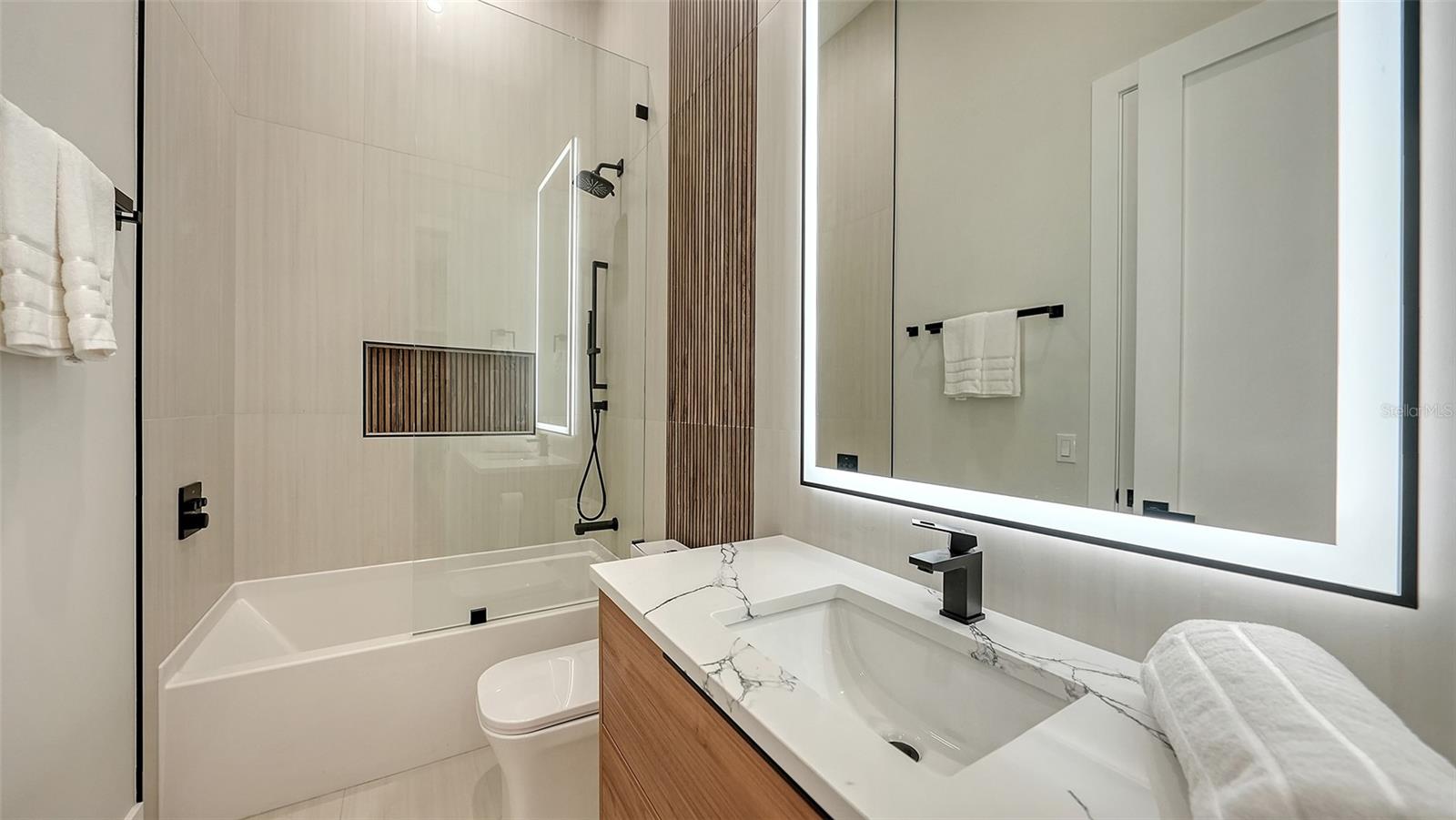 SARASOTA BEACH - Residential