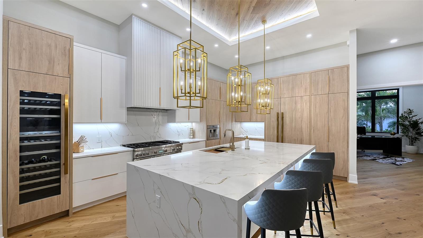 SARASOTA BEACH - Residential