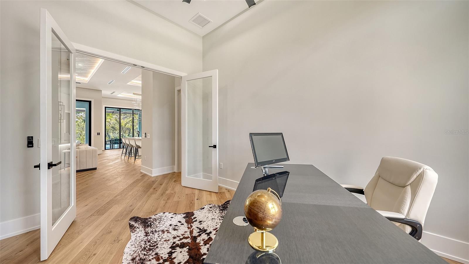 SARASOTA BEACH - Residential