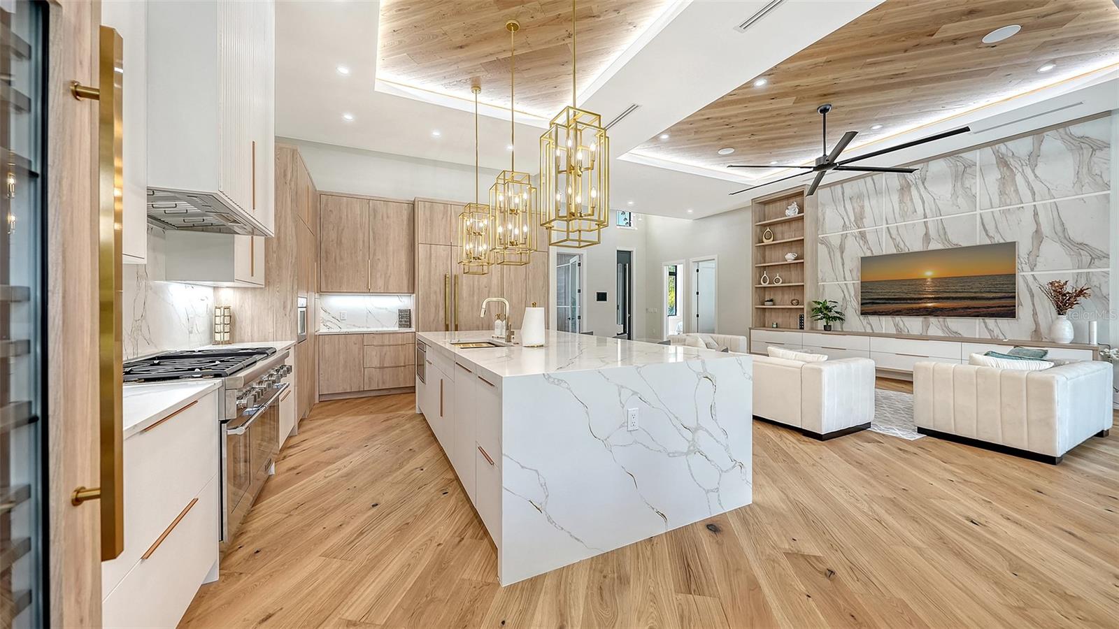 SARASOTA BEACH - Residential