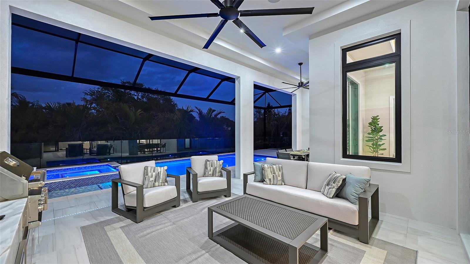 SARASOTA BEACH - Residential