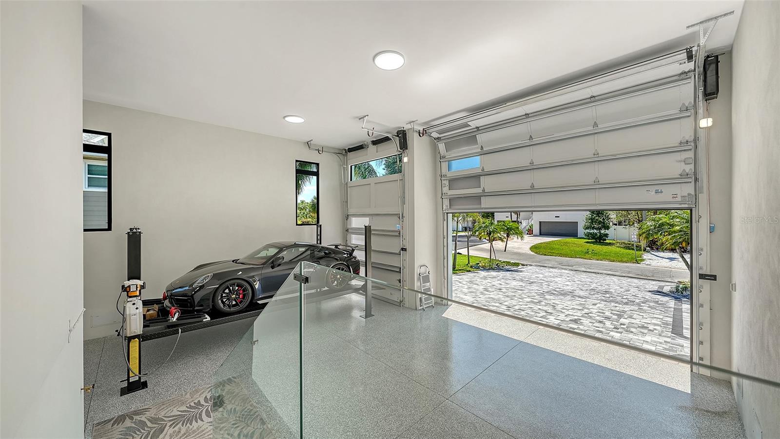 SARASOTA BEACH - Residential