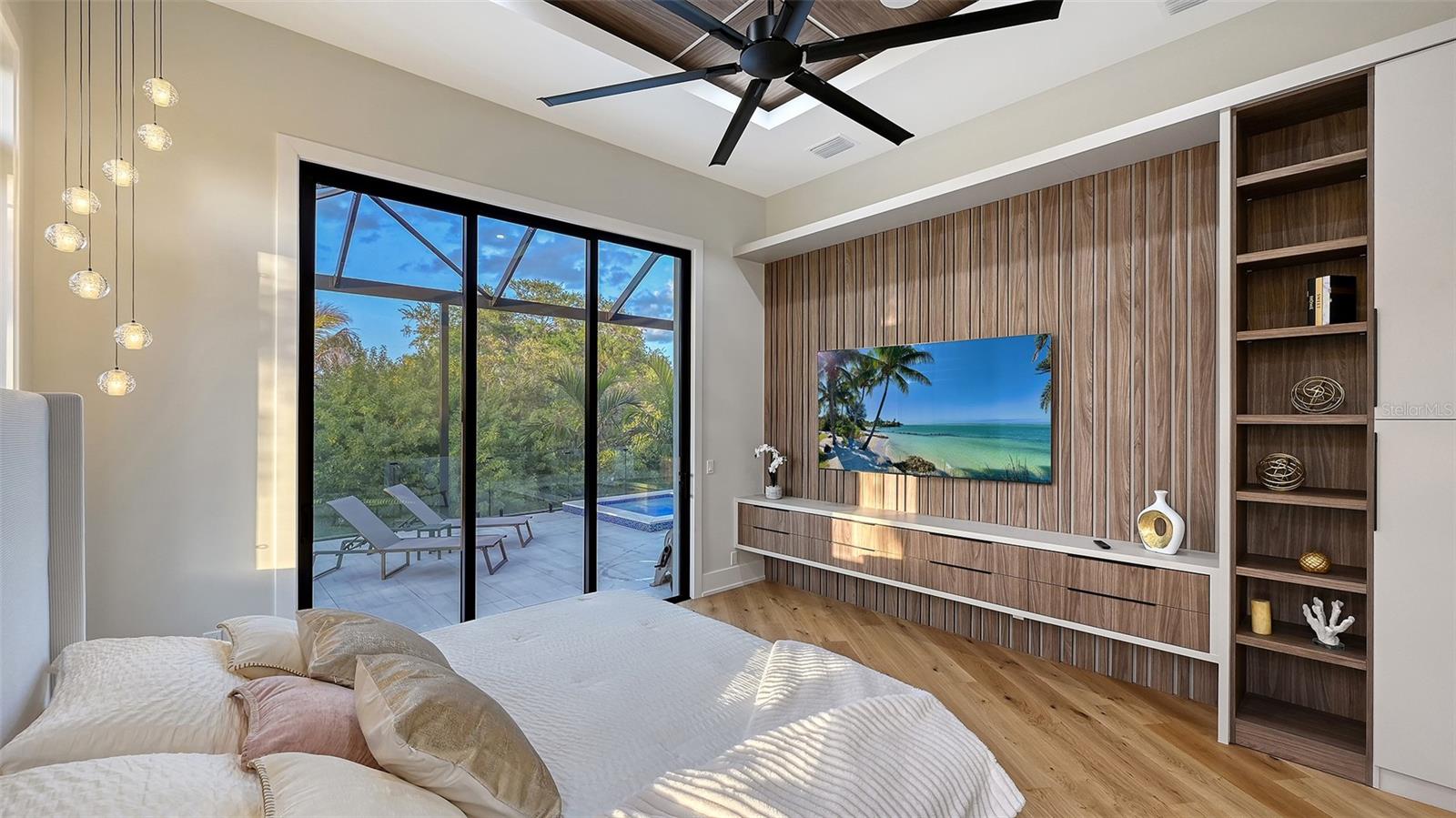 SARASOTA BEACH - Residential