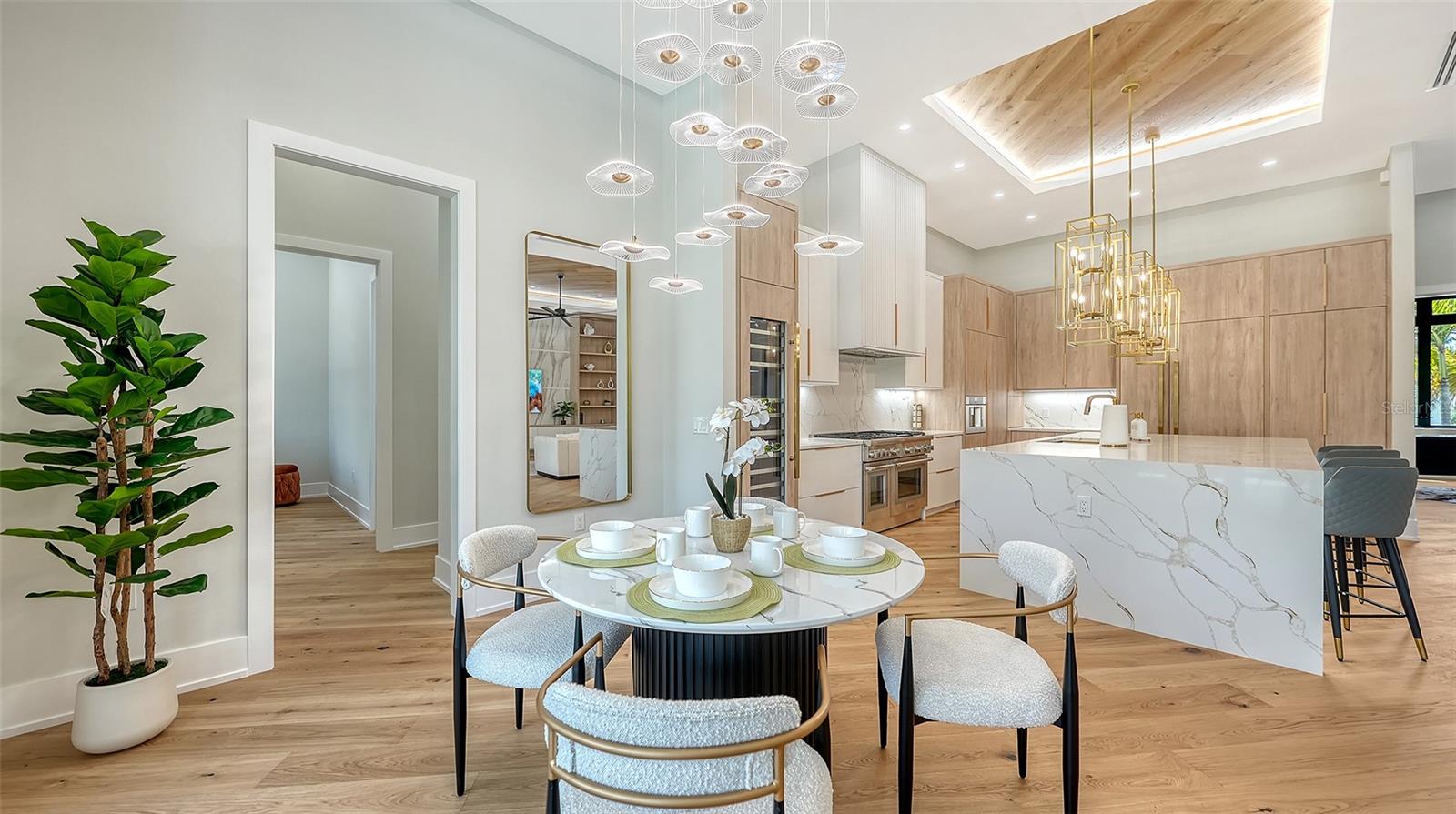 SARASOTA BEACH - Residential