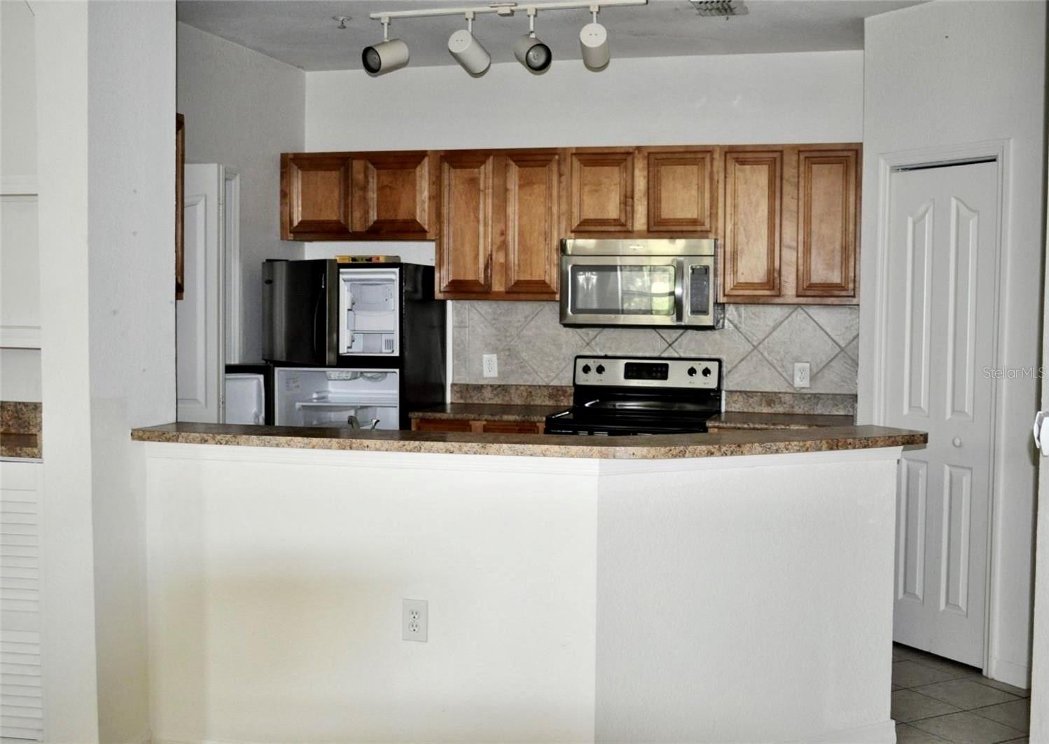 SERENATA CONDO - Residential Lease