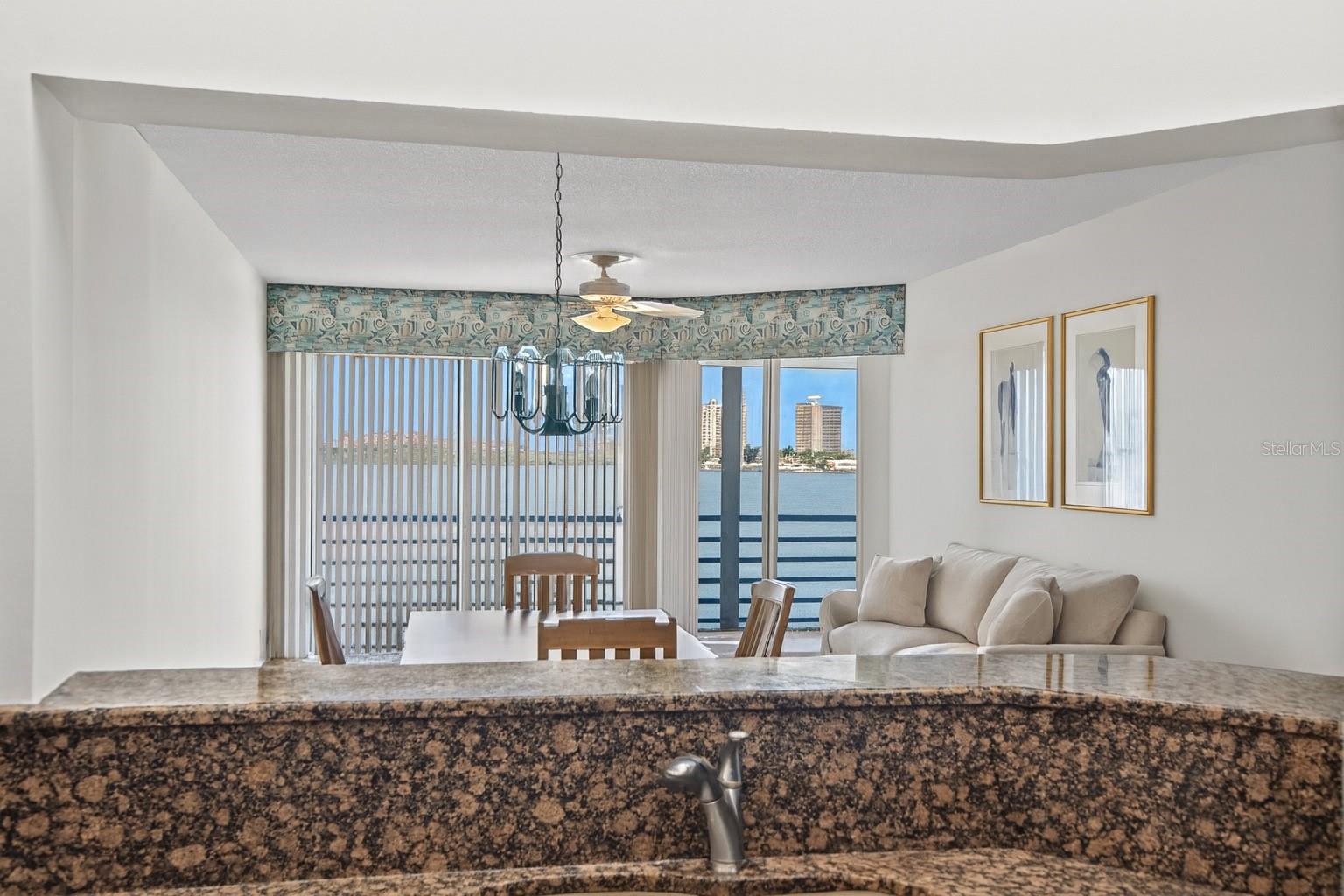 CORAL POINTE - Residential