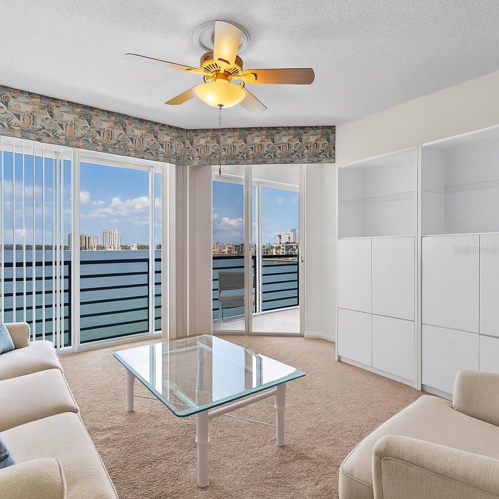CORAL POINTE - Residential