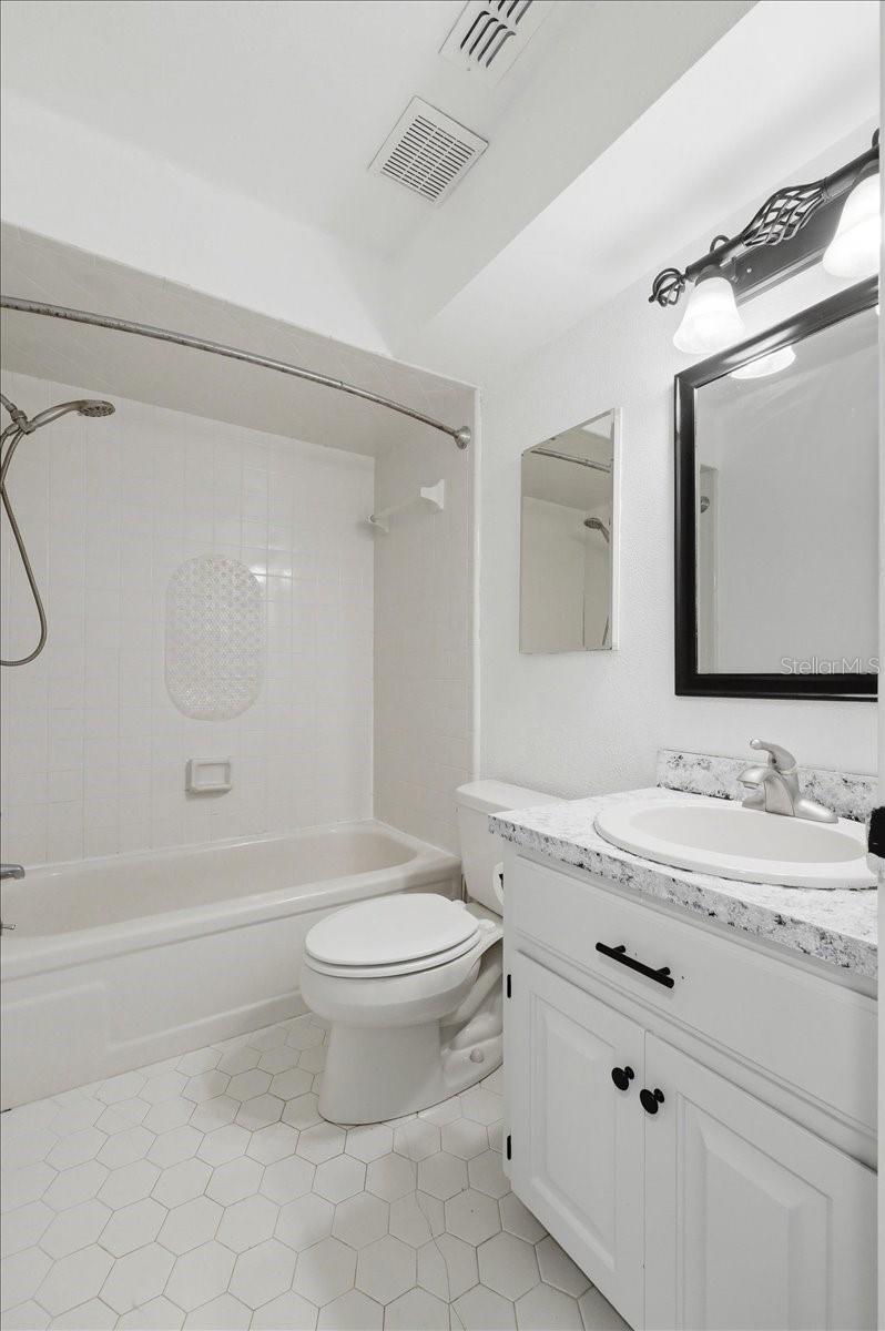 ELOISE WOODS LAKE ROY UNIT - Residential
