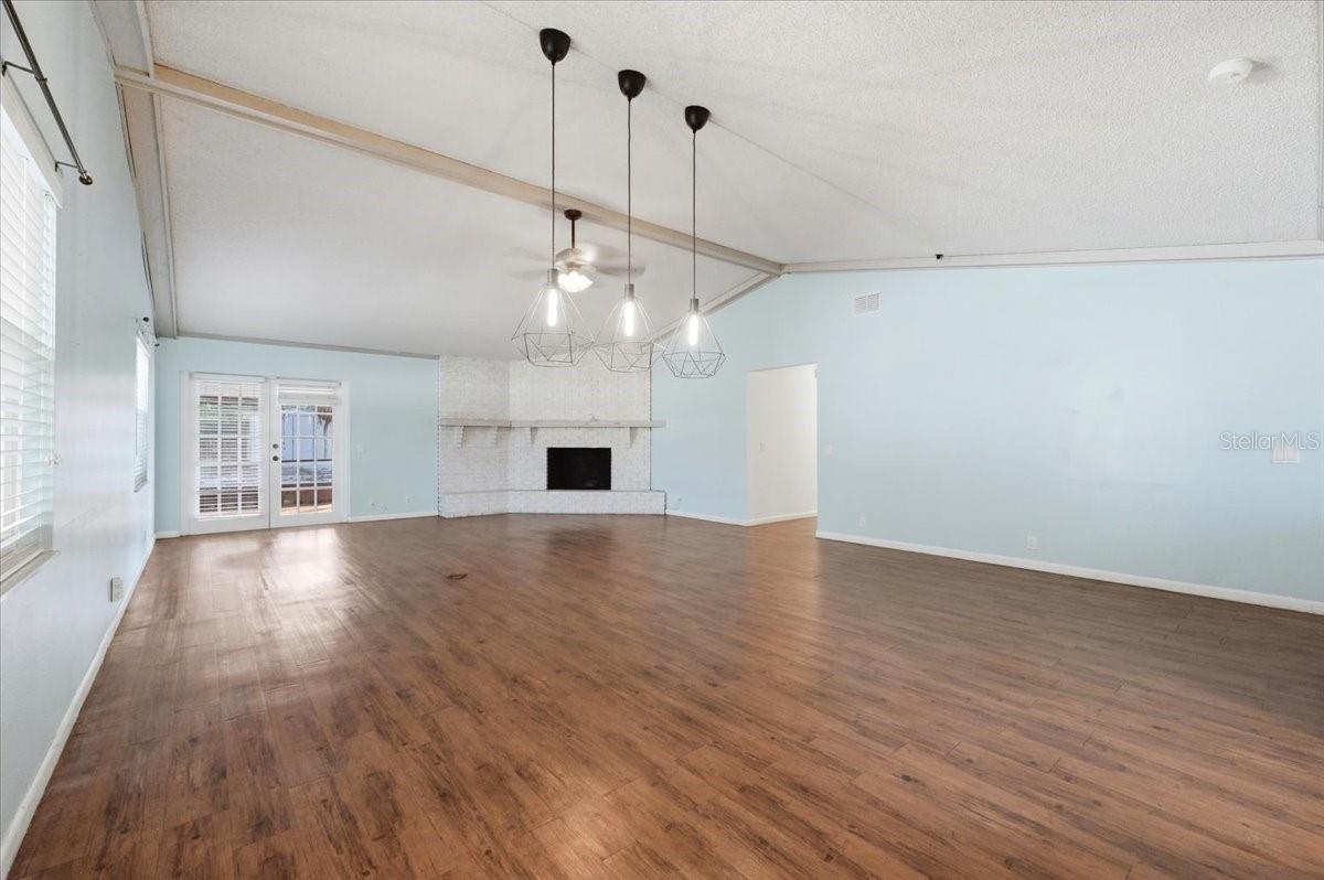 ELOISE WOODS LAKE ROY UNIT - Residential