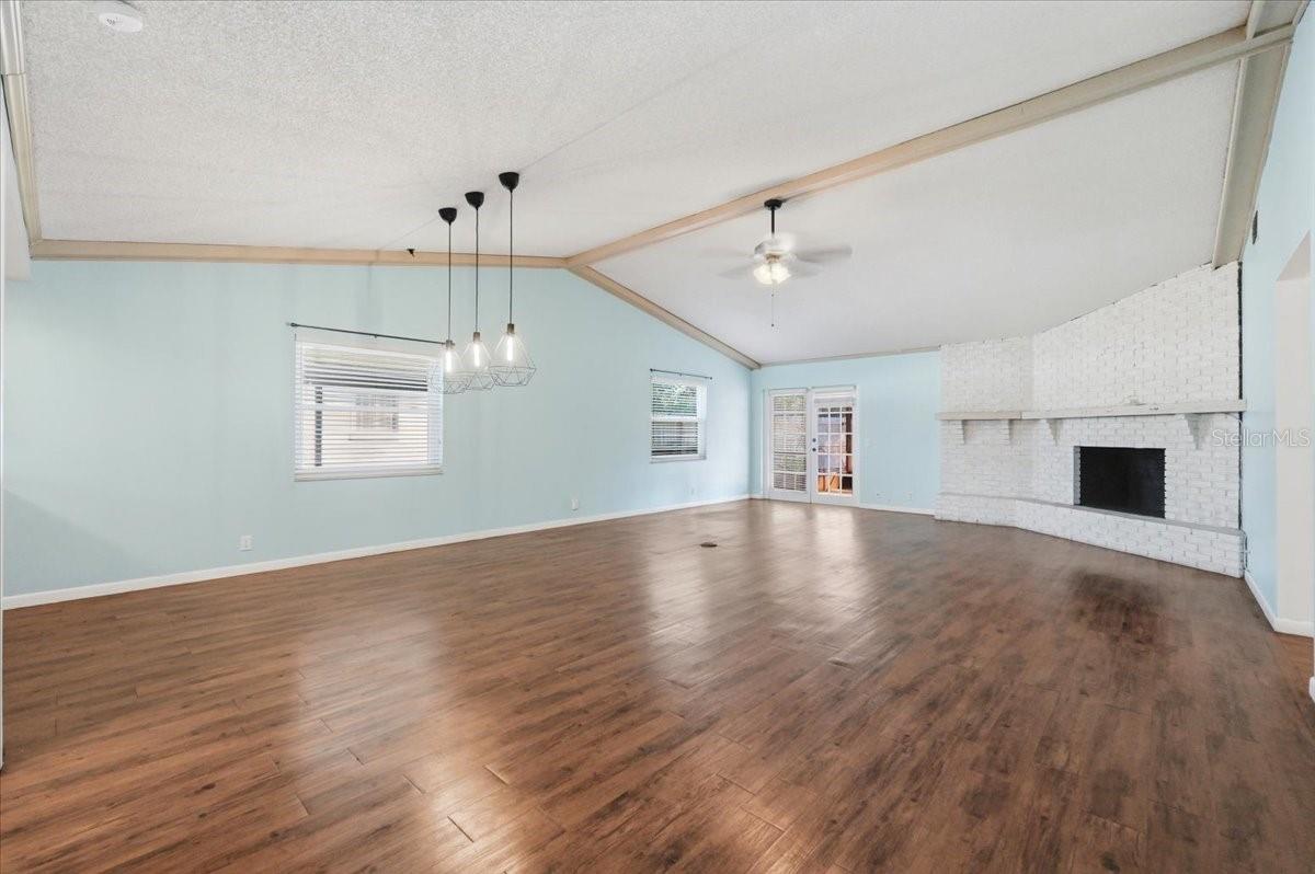 ELOISE WOODS LAKE ROY UNIT - Residential
