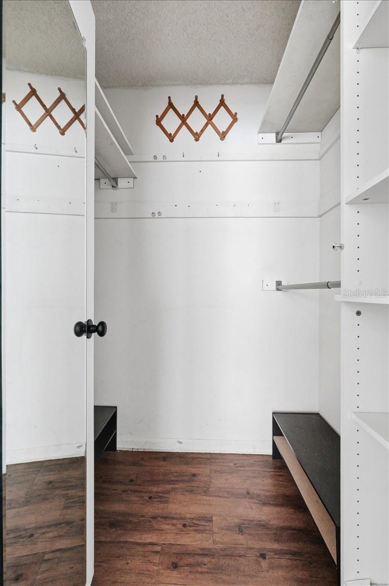 ELOISE WOODS LAKE ROY UNIT - Residential