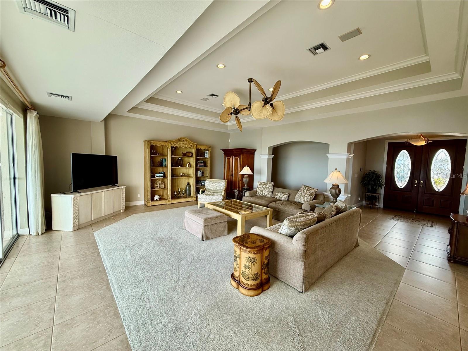 376 W ROYAL FLAMINGO DRIVE