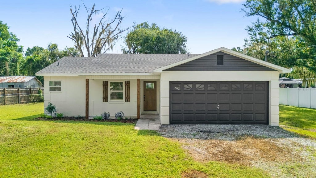 Photo of 414 S Wiggins Road, Plant City, FL 33566 (MLS # TB8544423)
