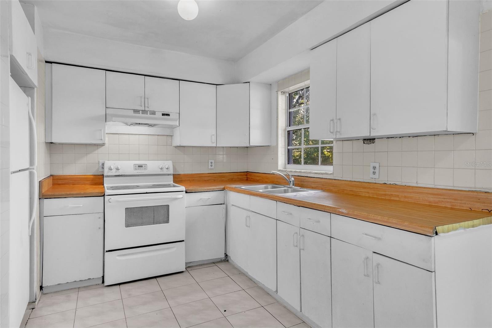 CAMELLIA GARDENS SEC 03 - Residential