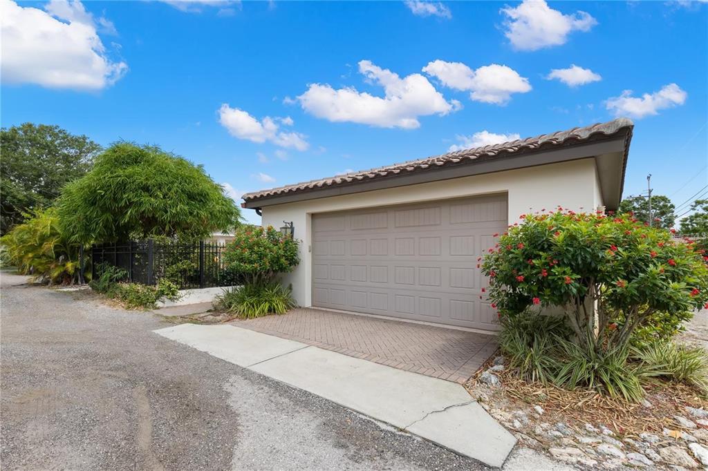 GRANADA TERRACE 2 - Residential