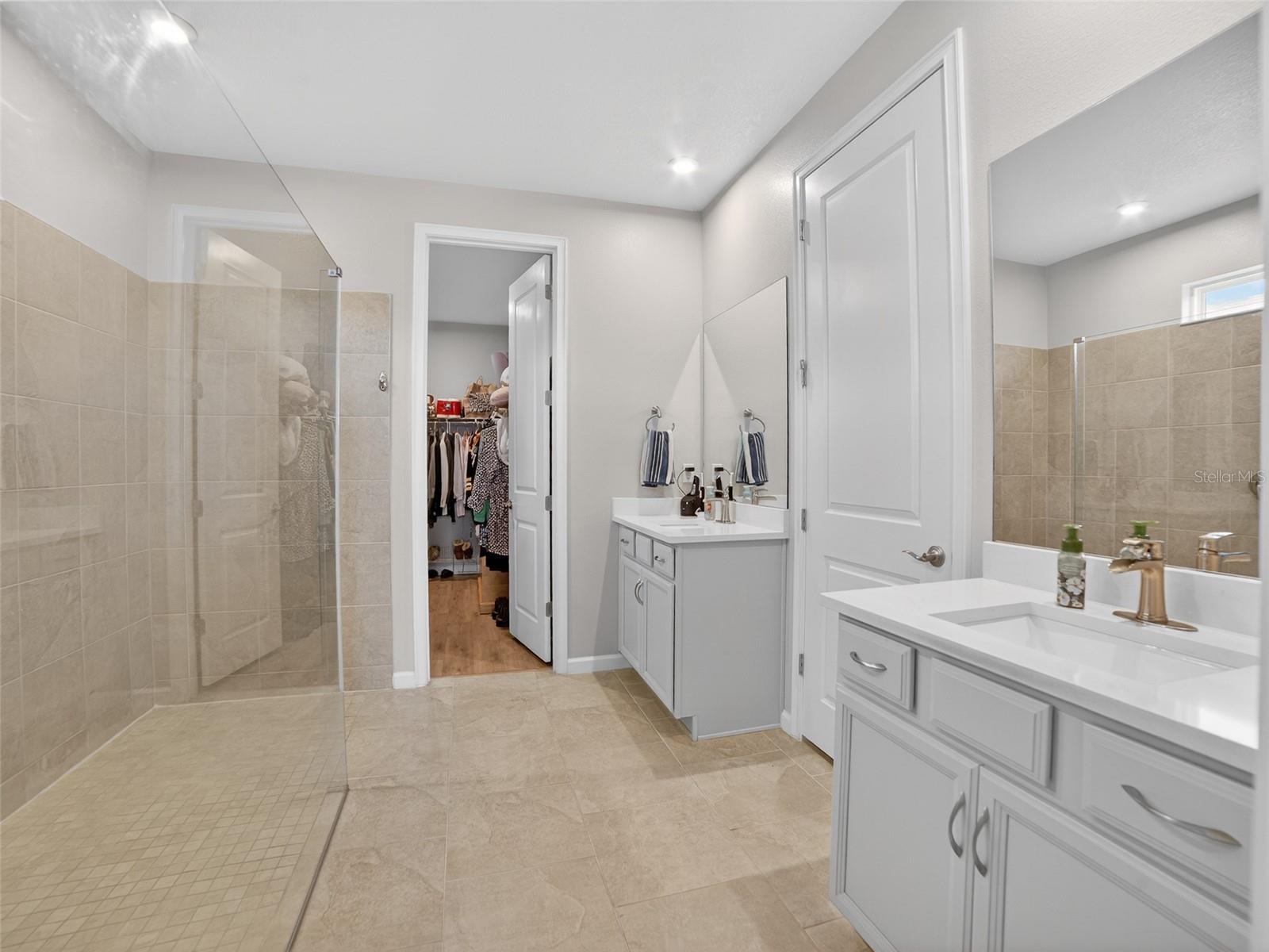 THE PRESERVE AT LA PALOMA - Residential