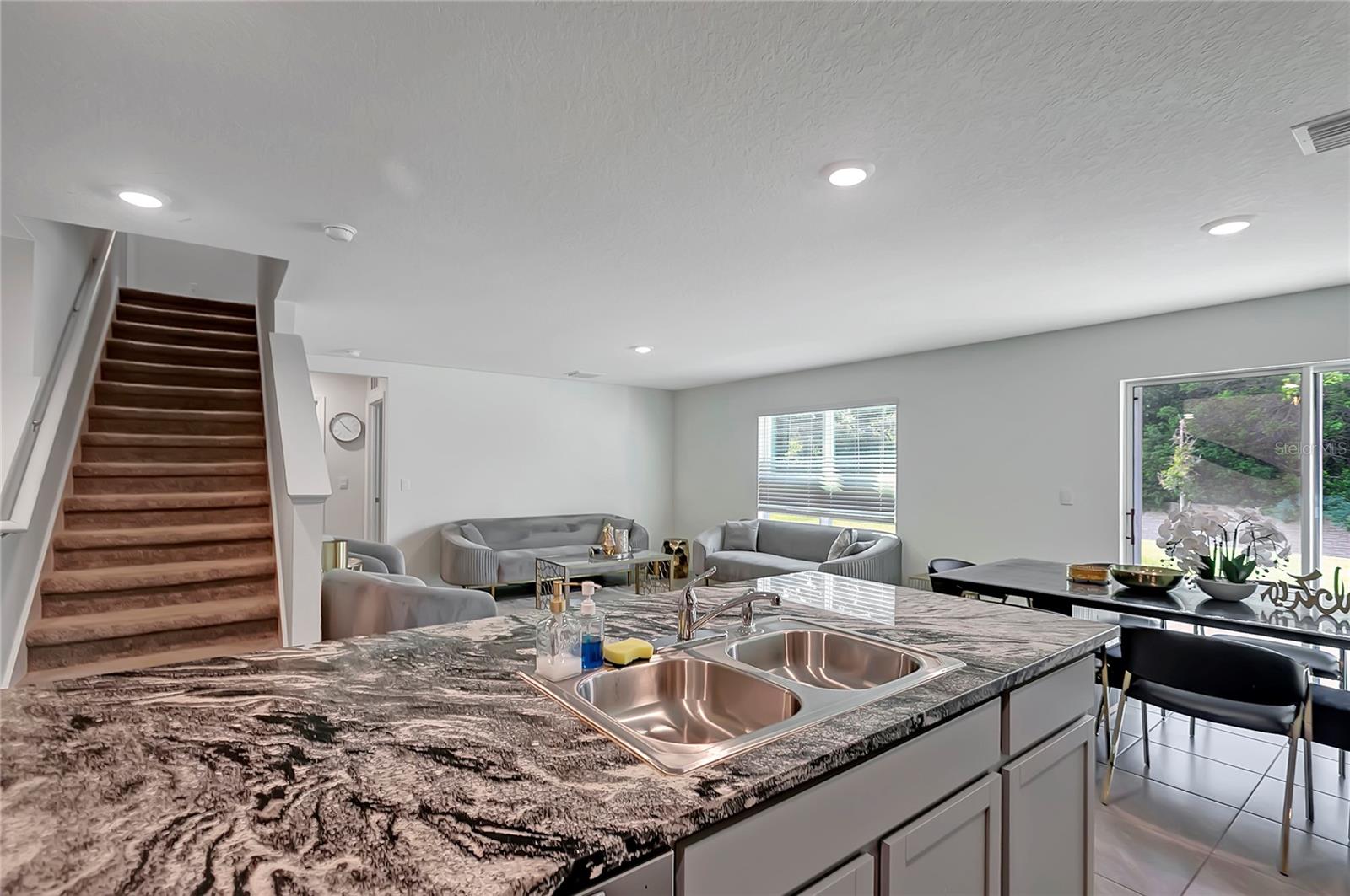 RIVER PARK - Residential