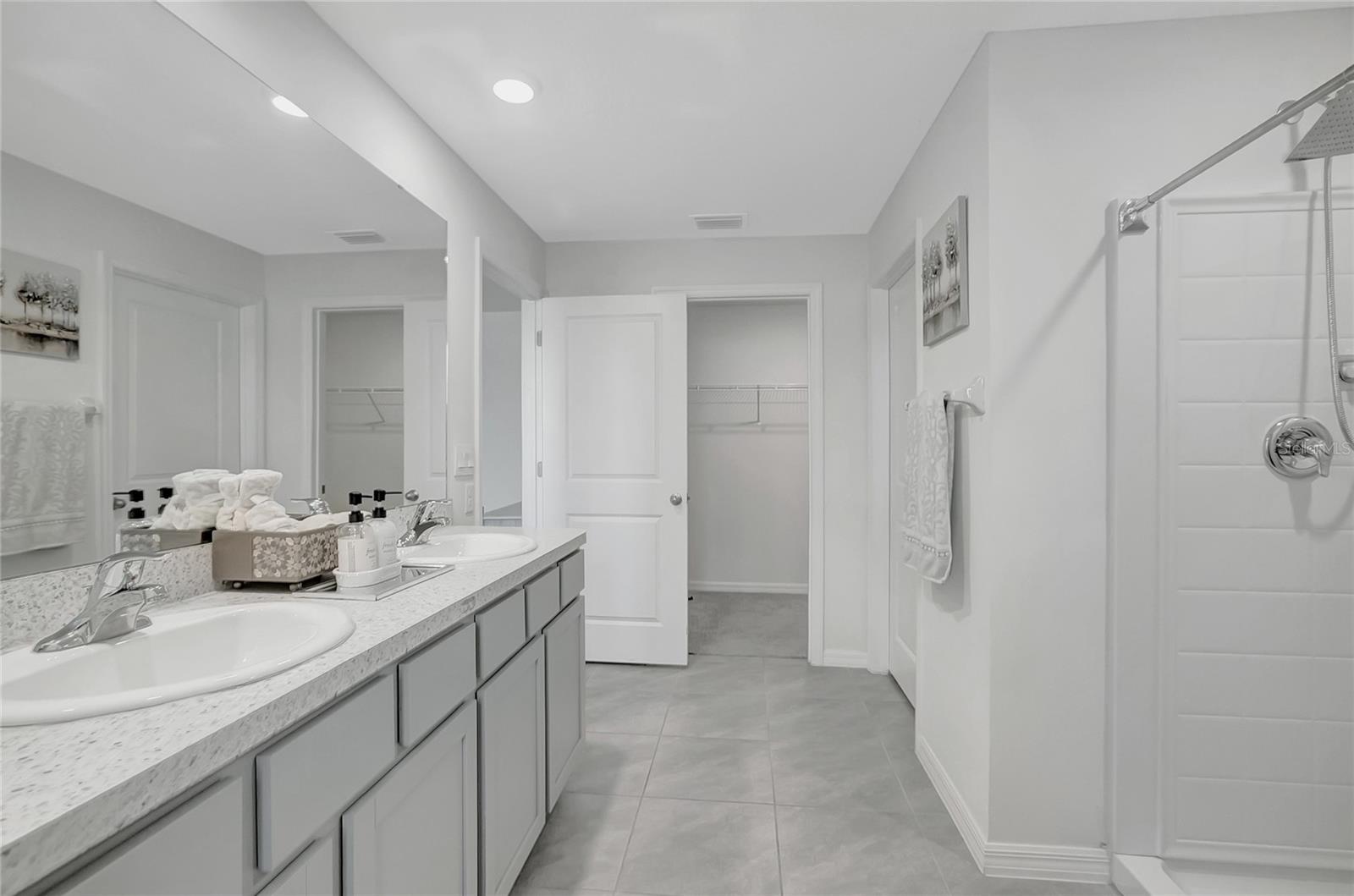 RIVER PARK - Residential