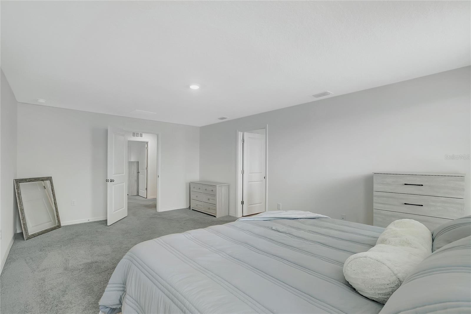 RIVER PARK - Residential